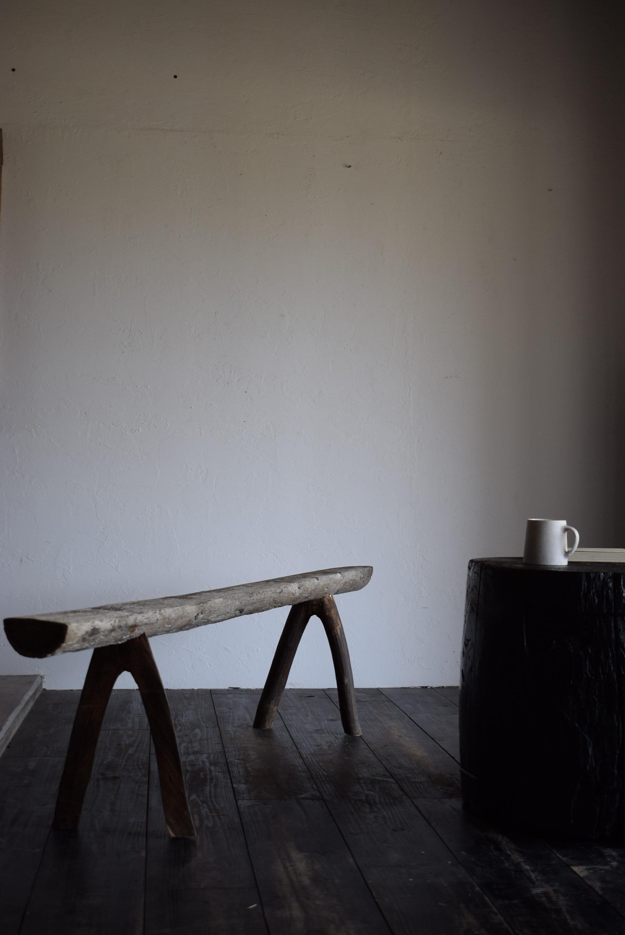 Fauteuil de banc japonais / chaisewabi-sabi / banc primitif / exposition st en vente 7