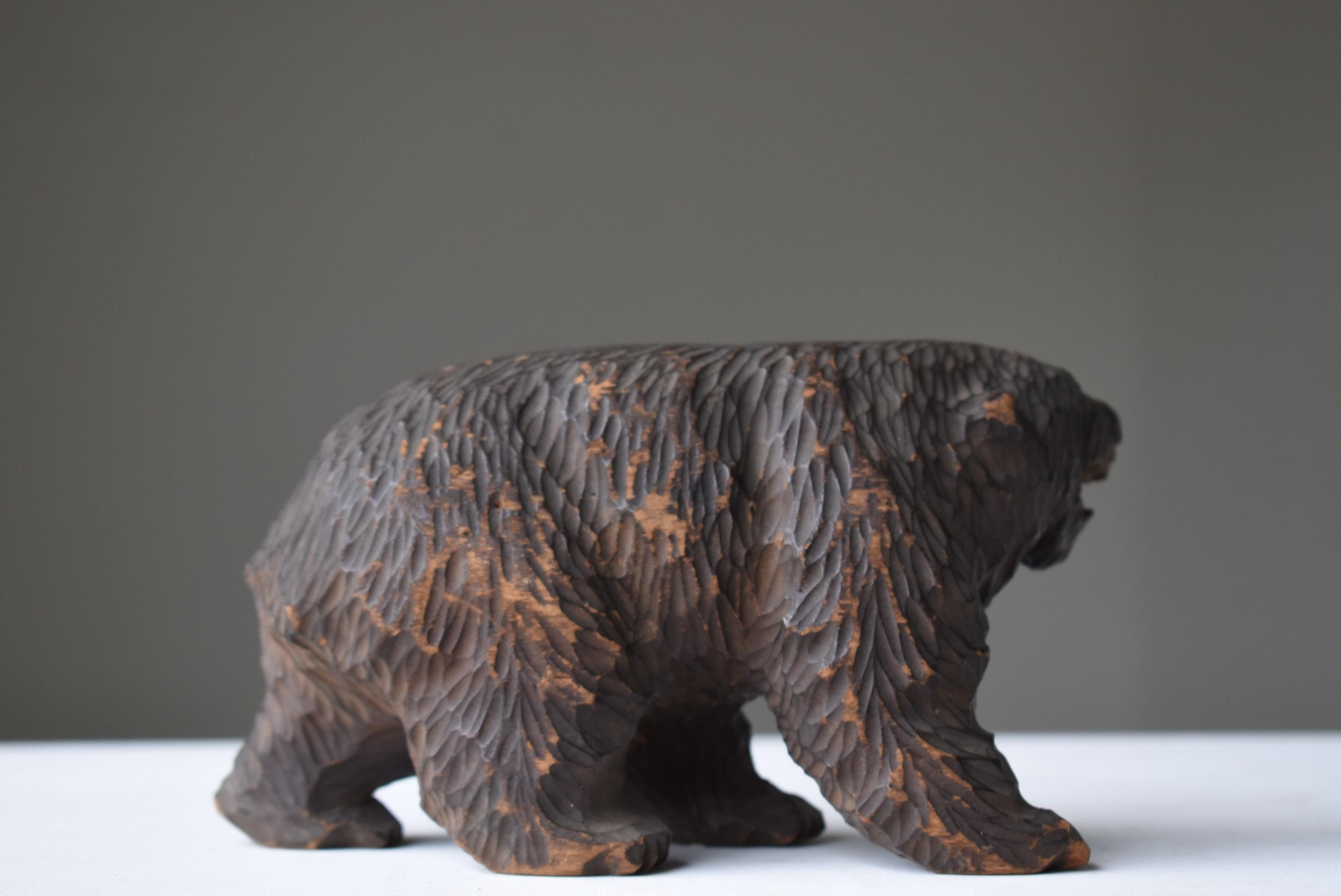 20th Century Japanese Old Wood Carving Bear 1930s-1950s/Vintage Figurine Sculpture Folk Art For Sale
