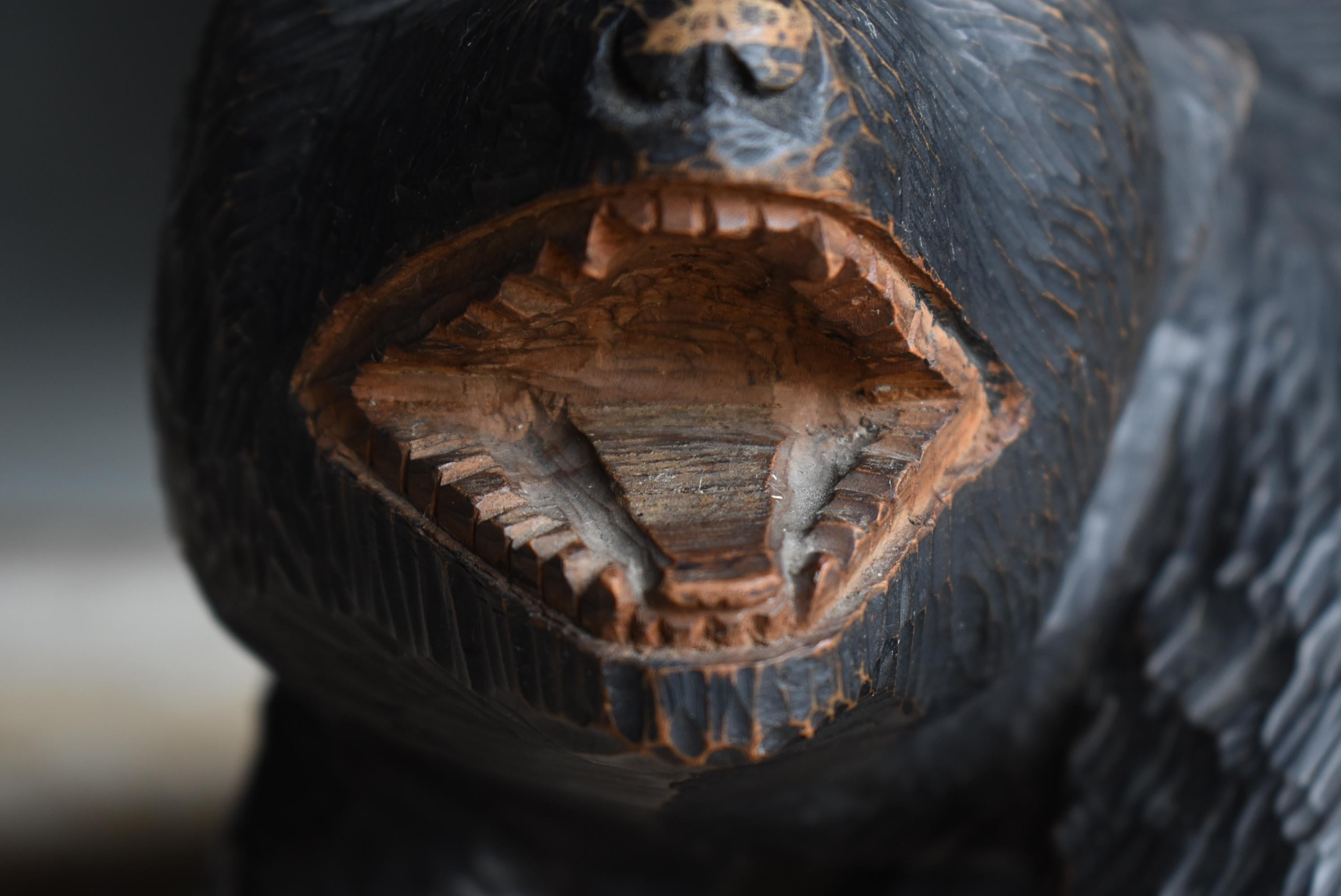 XX secolo Orso giapponese in legno vecchio scolpito anni '50-'70 / Scultura di figura Mingei in vendita