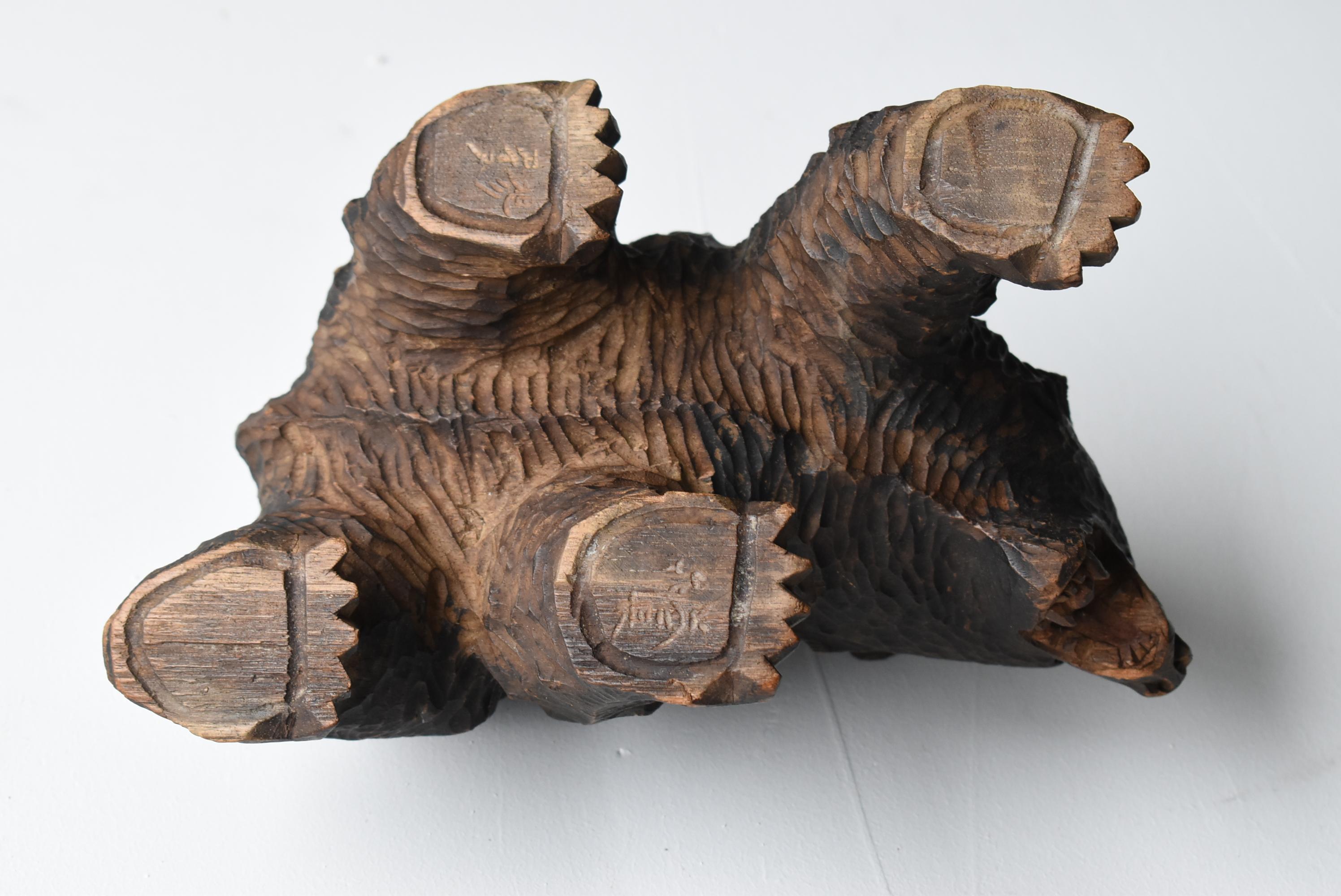 Japanese Old Wood Carving Bear Ainu 1930s-1950s/Vintage Figurine Sculpture 2
