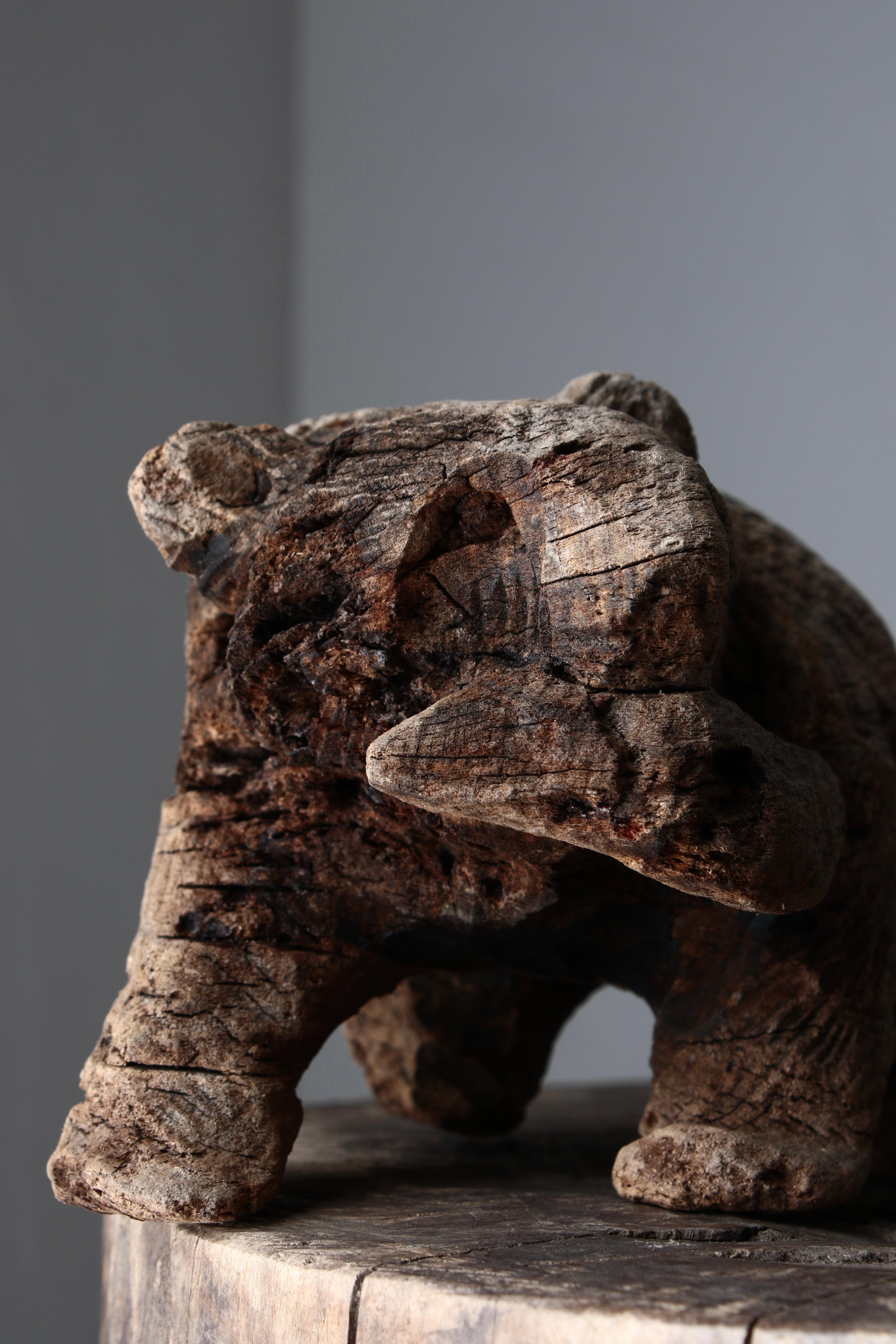 Japanese Old Wood Carving Bear / Wooden Figurine / 1950-1970s / Wabi-Sabi Mingei 6