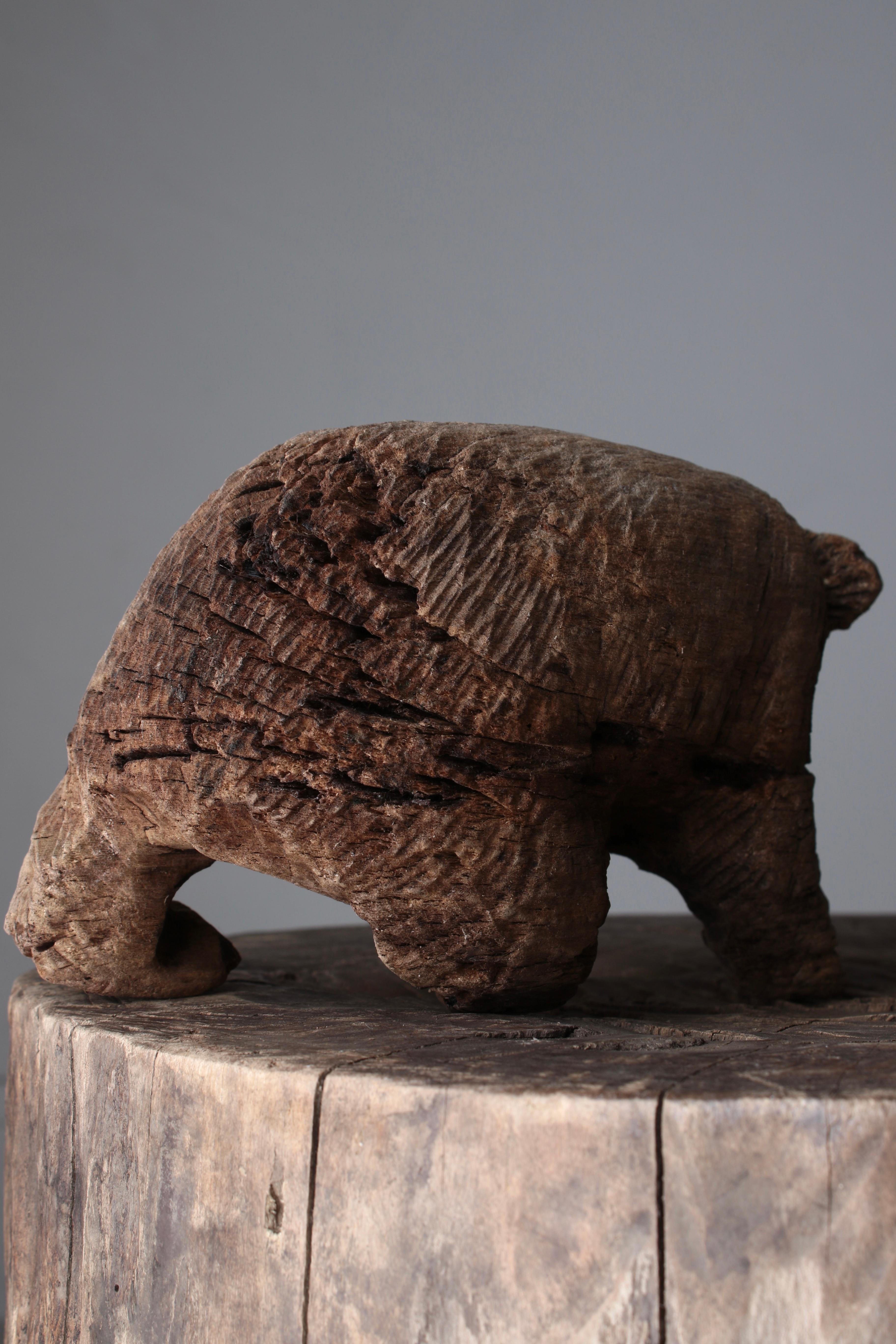 Japanese Old Wood Carving Bear / Wooden Figurine / 1950-1970s / Wabi-Sabi Mingei 9
