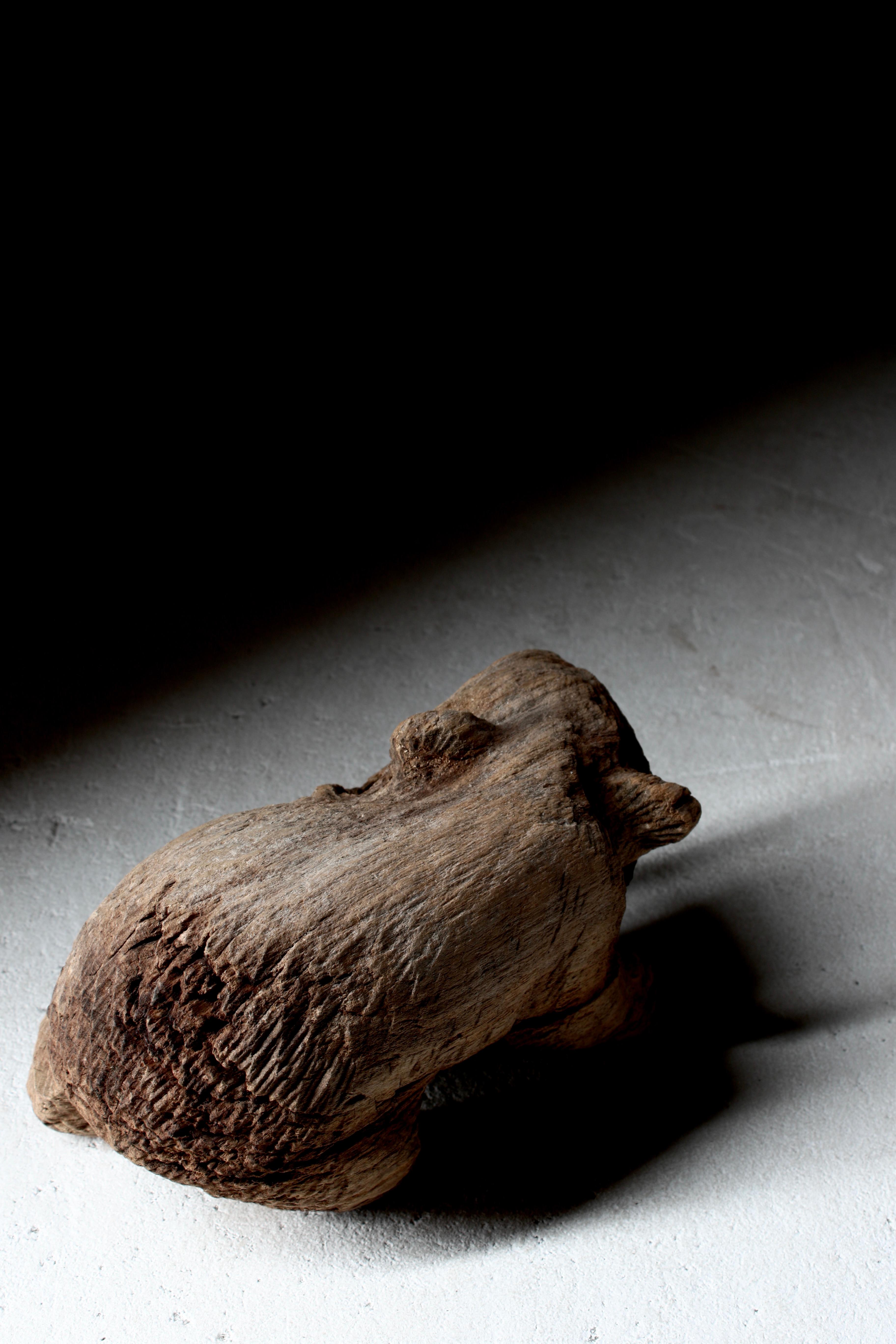 20th Century Japanese Old Wood Carving Bear / Wooden Figurine / 1950-1970s / Wabi-Sabi Mingei