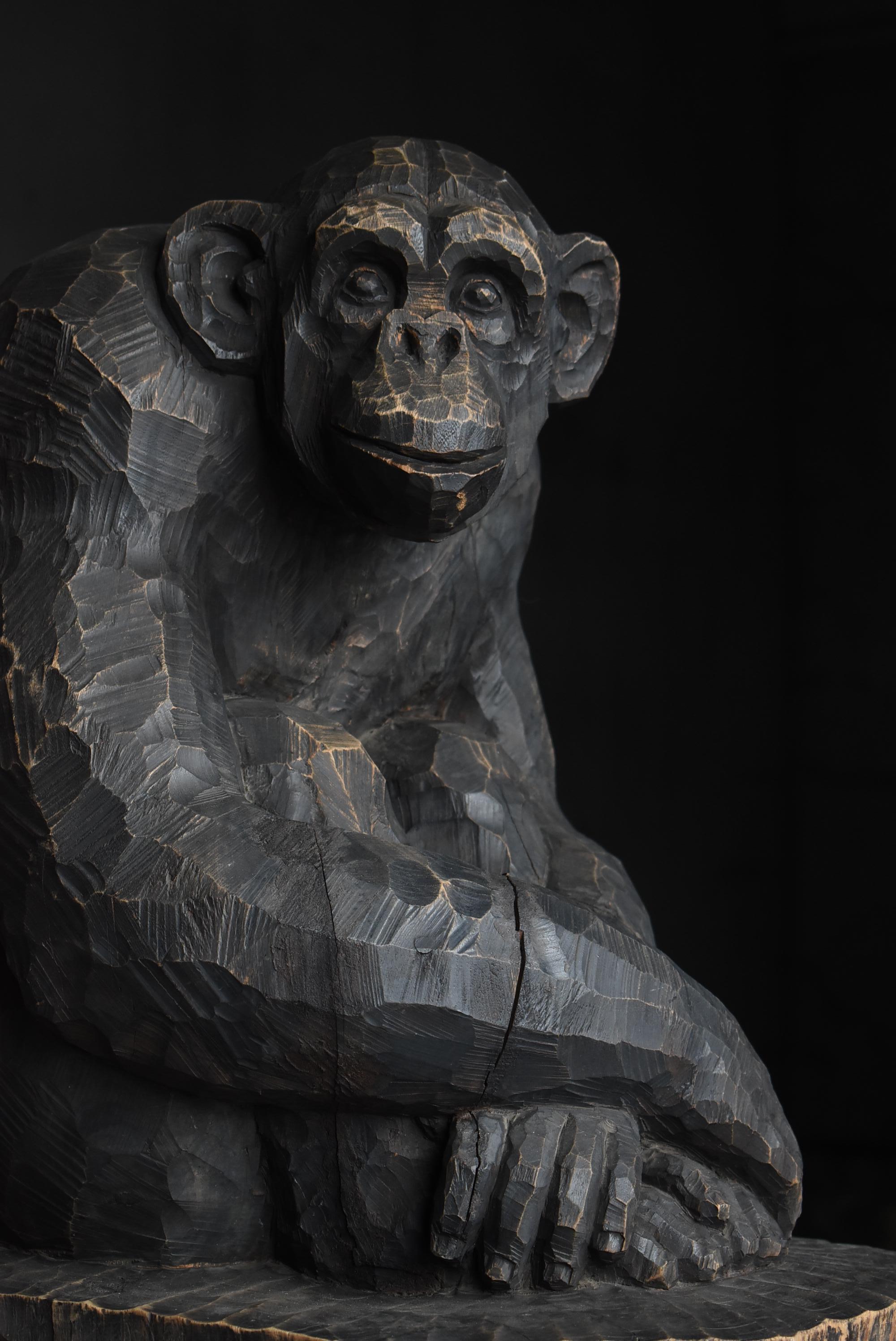 Japanische alte Holzskulptur Chimpanzee 1940er-1960er Jahre / Holzschnitzerei Mingei  im Angebot 15