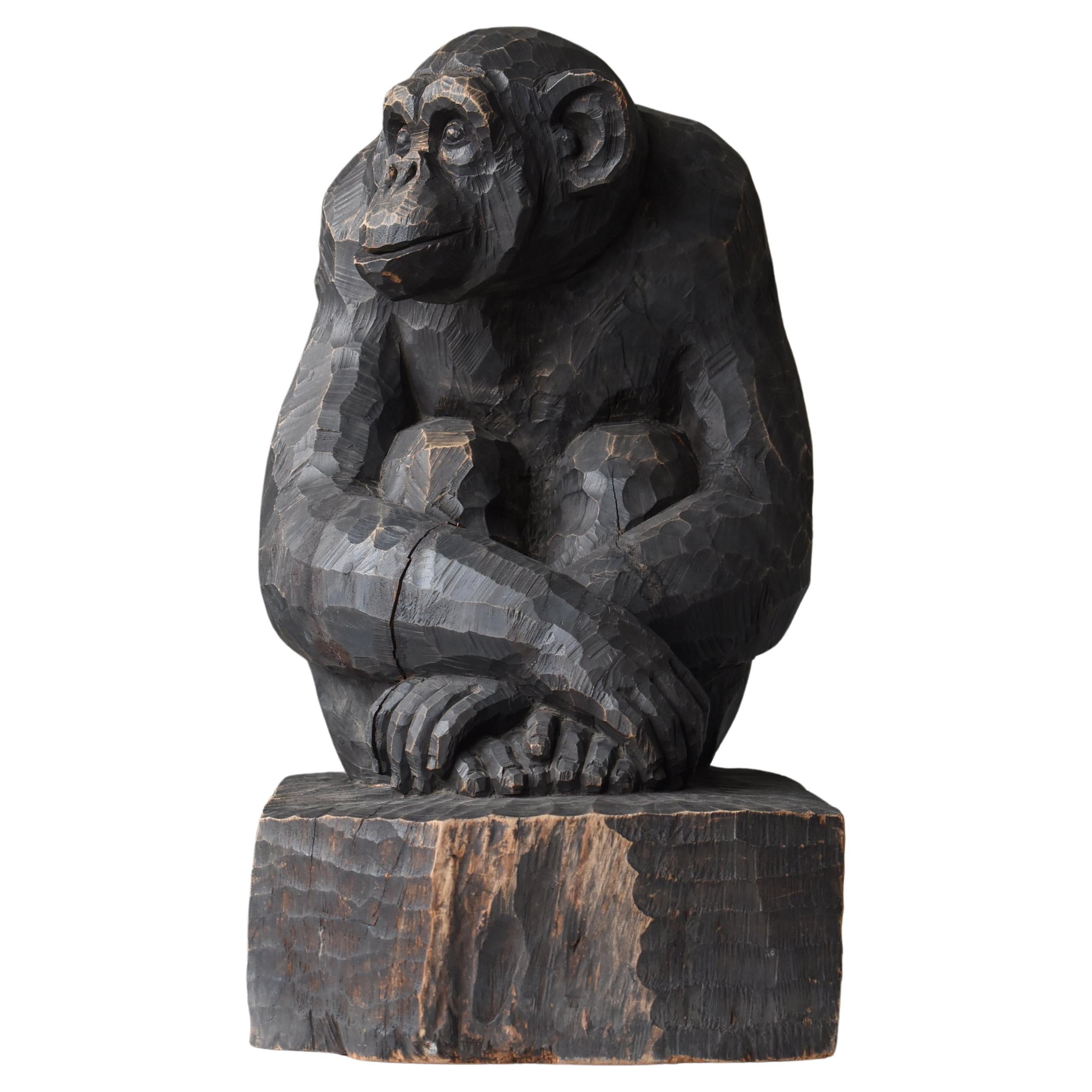 Japanese Old Wood Sculpture Chimpanzee 1940s-1960s / Wood Carving Mingei  For Sale
