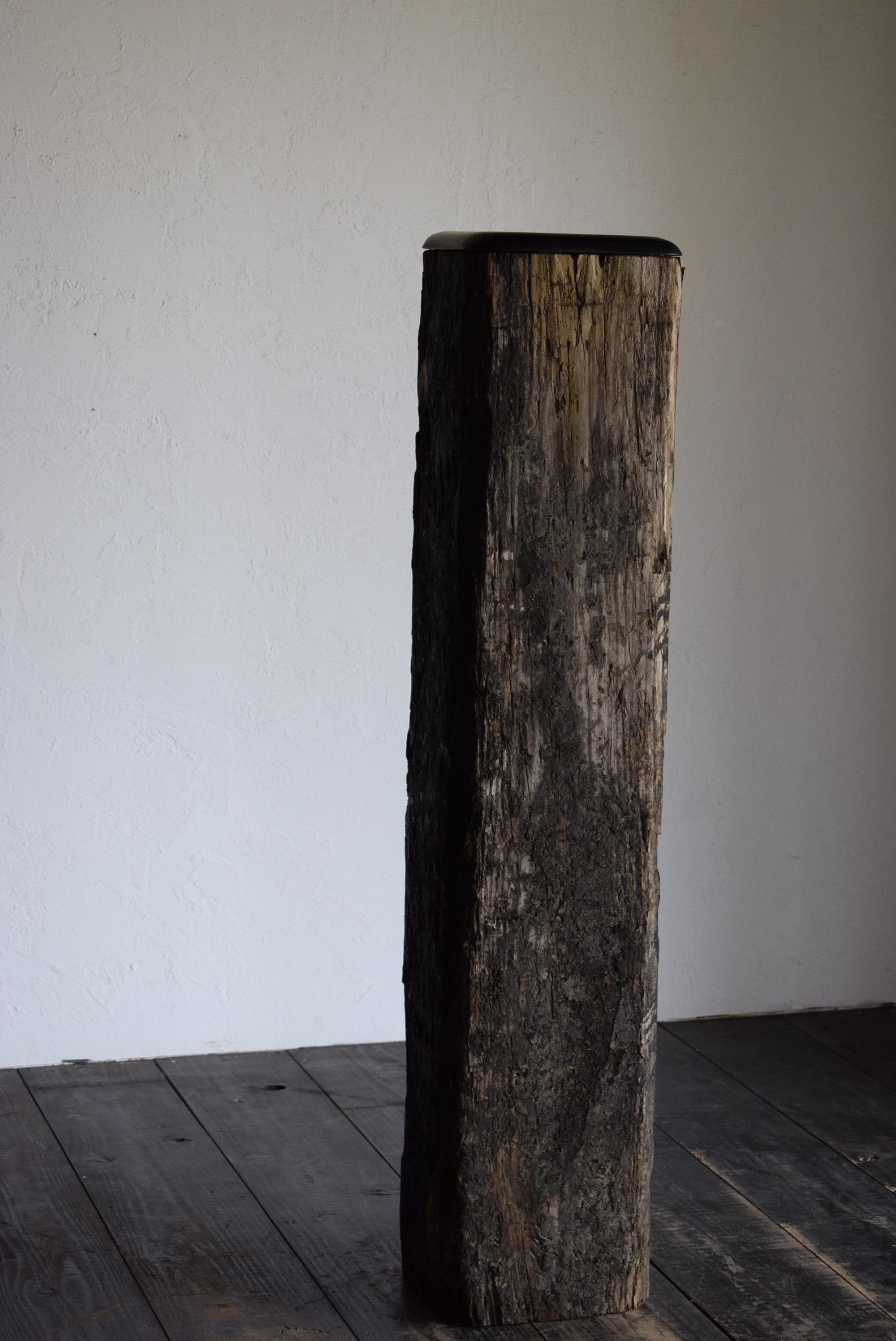 Wood Japanese old wood stand / Exhibition stand wabi-sabi / primitive wood stand / For Sale