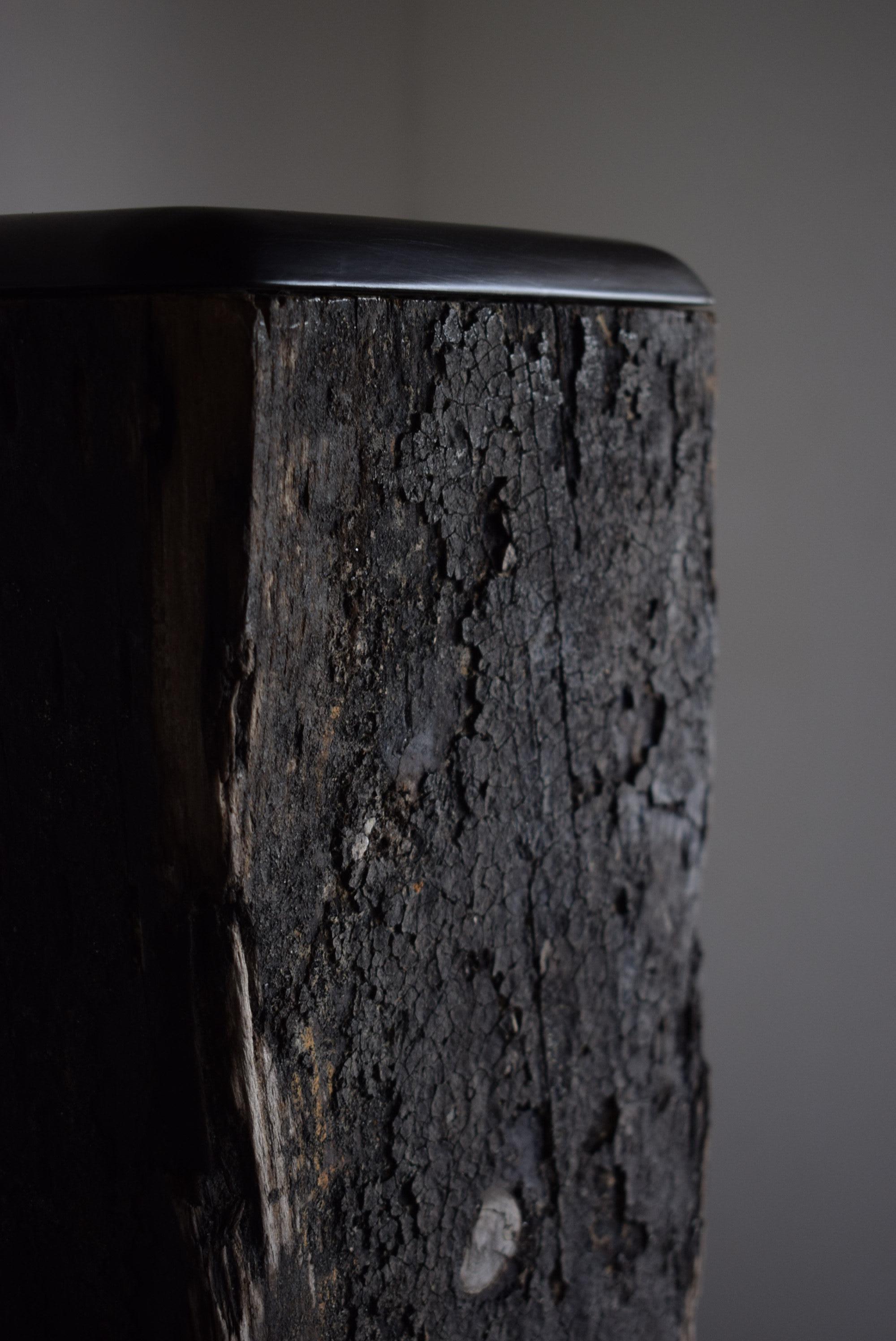 Japanese old wood stand / Exhibition stand wabi-sabi / primitive wood stand / For Sale 1