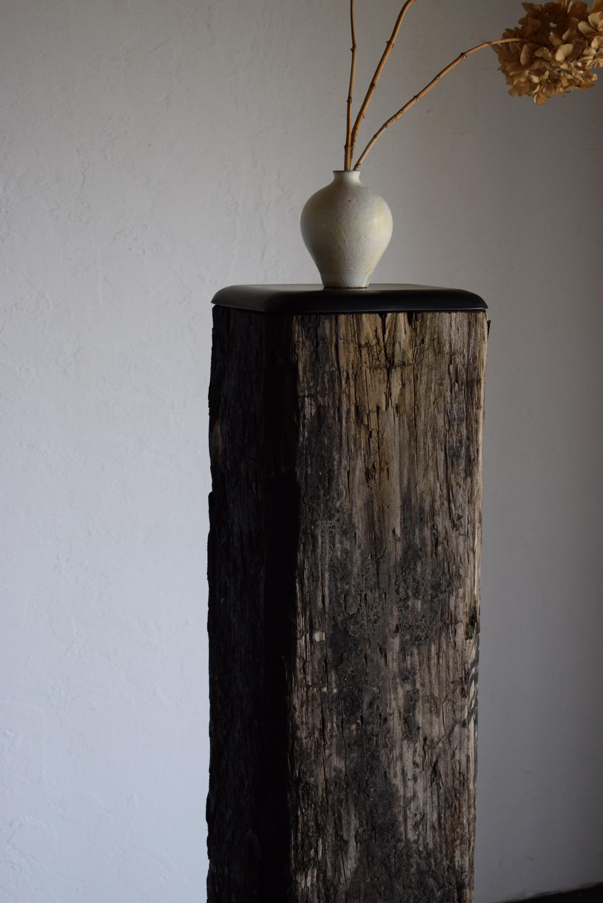 Japanese old wood stand / Exhibition stand wabi-sabi / primitive wood stand / For Sale 3