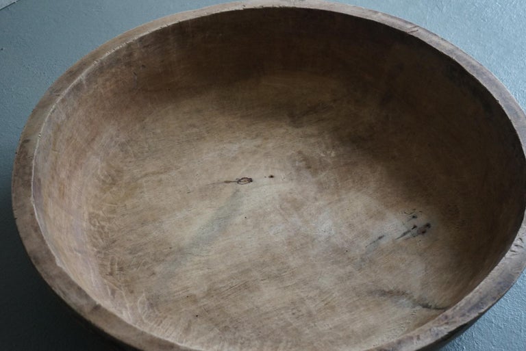 Japanese Old Wooden Bowl Primitive Wabi-Sabi Antique In Good Condition For Sale In Chiba-Shi, JP