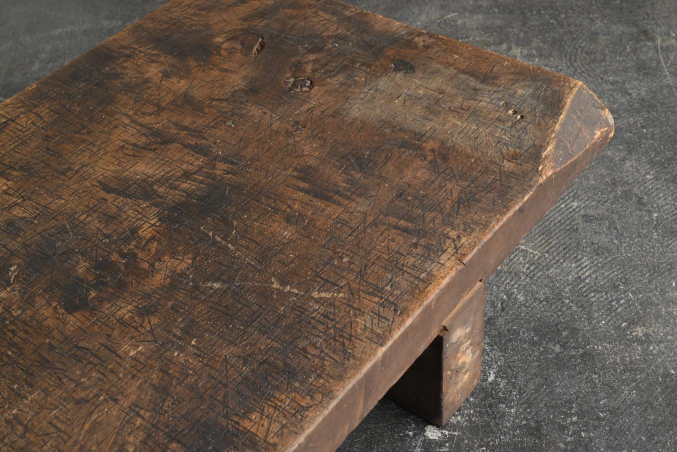 Japanese old wooden low table/early 20th century/sofa table/antique workbench For Sale 5
