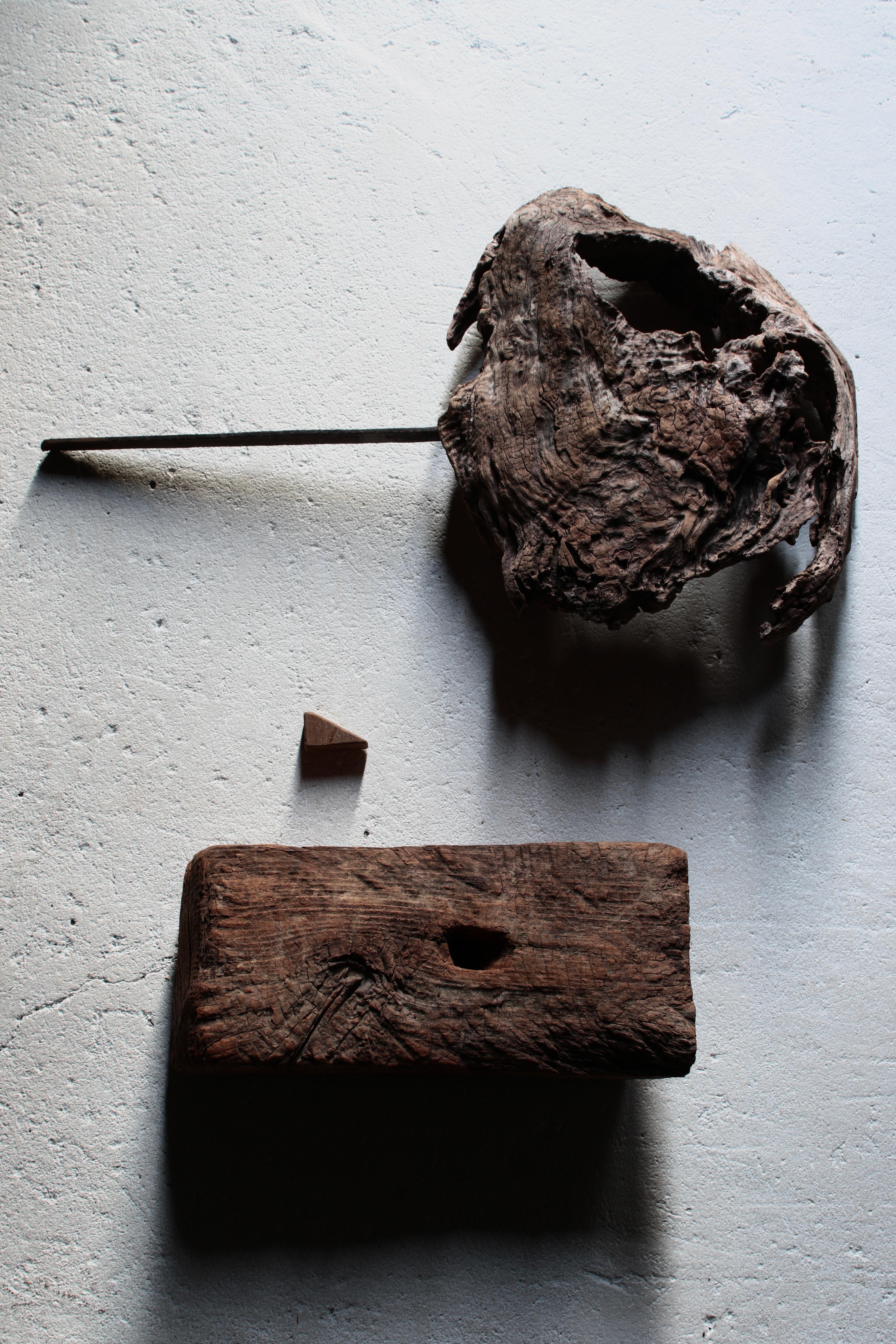 Japanisches altes Holzobjekt / Holz-Lump-Figur, Wabi-Sabi im Angebot 12