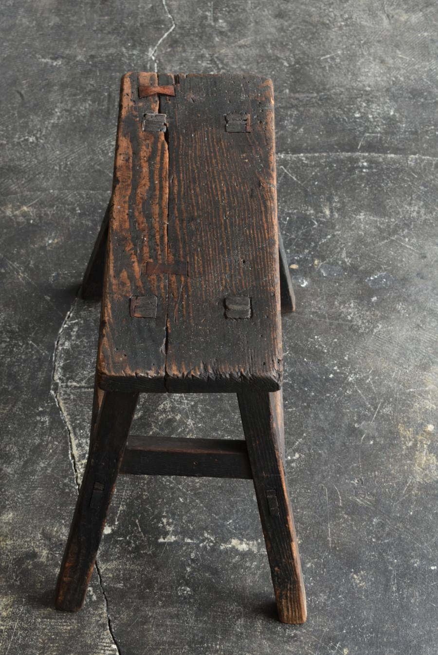 Japanese old wooden stool/1868-1920/Wabi-sabi chair/Mingei/Meiji-Showa In Good Condition In Sammu-shi, Chiba