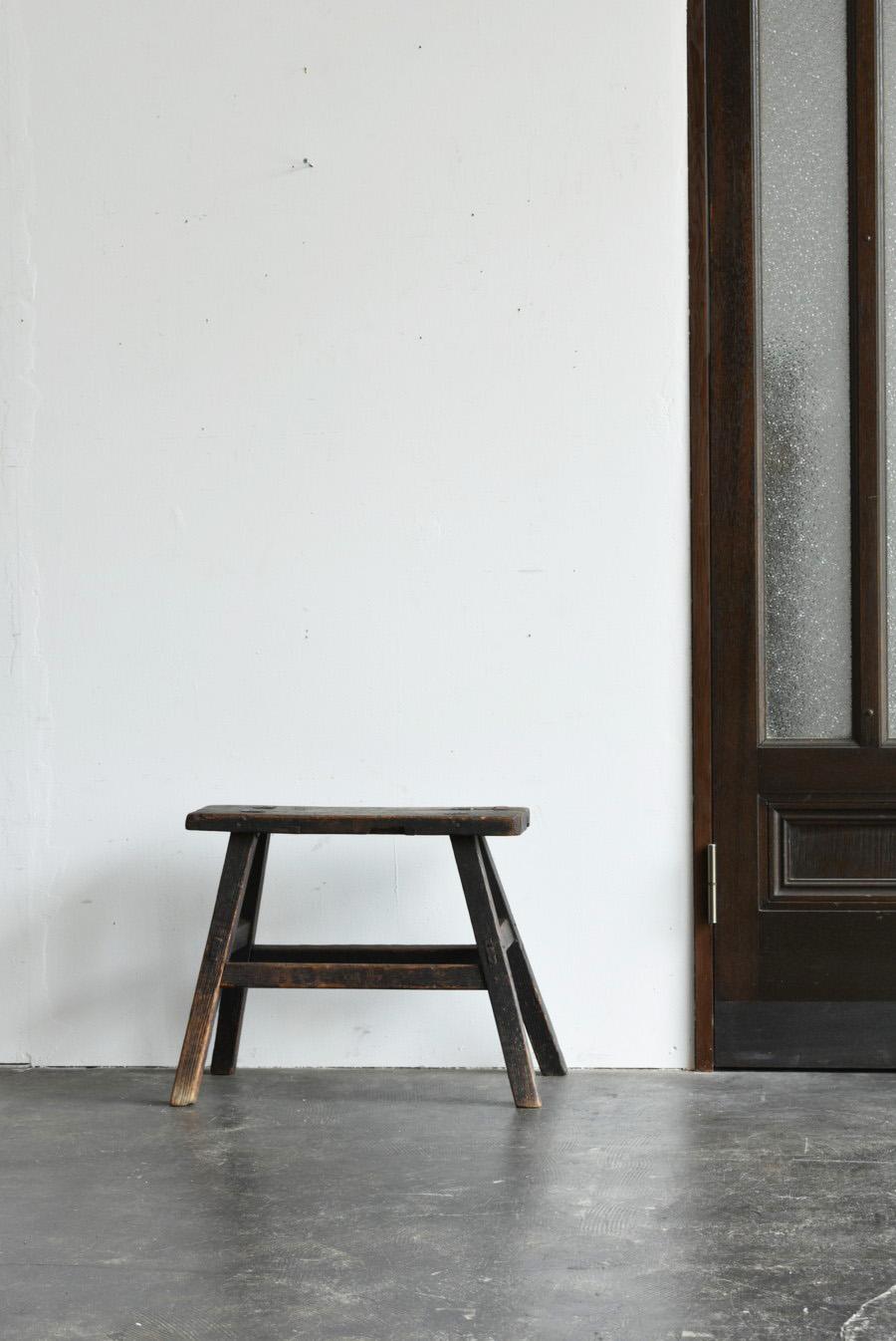Japanese old wooden stool/1868-1920/Wabi-sabi chair/Mingei/Meiji-Showa 1