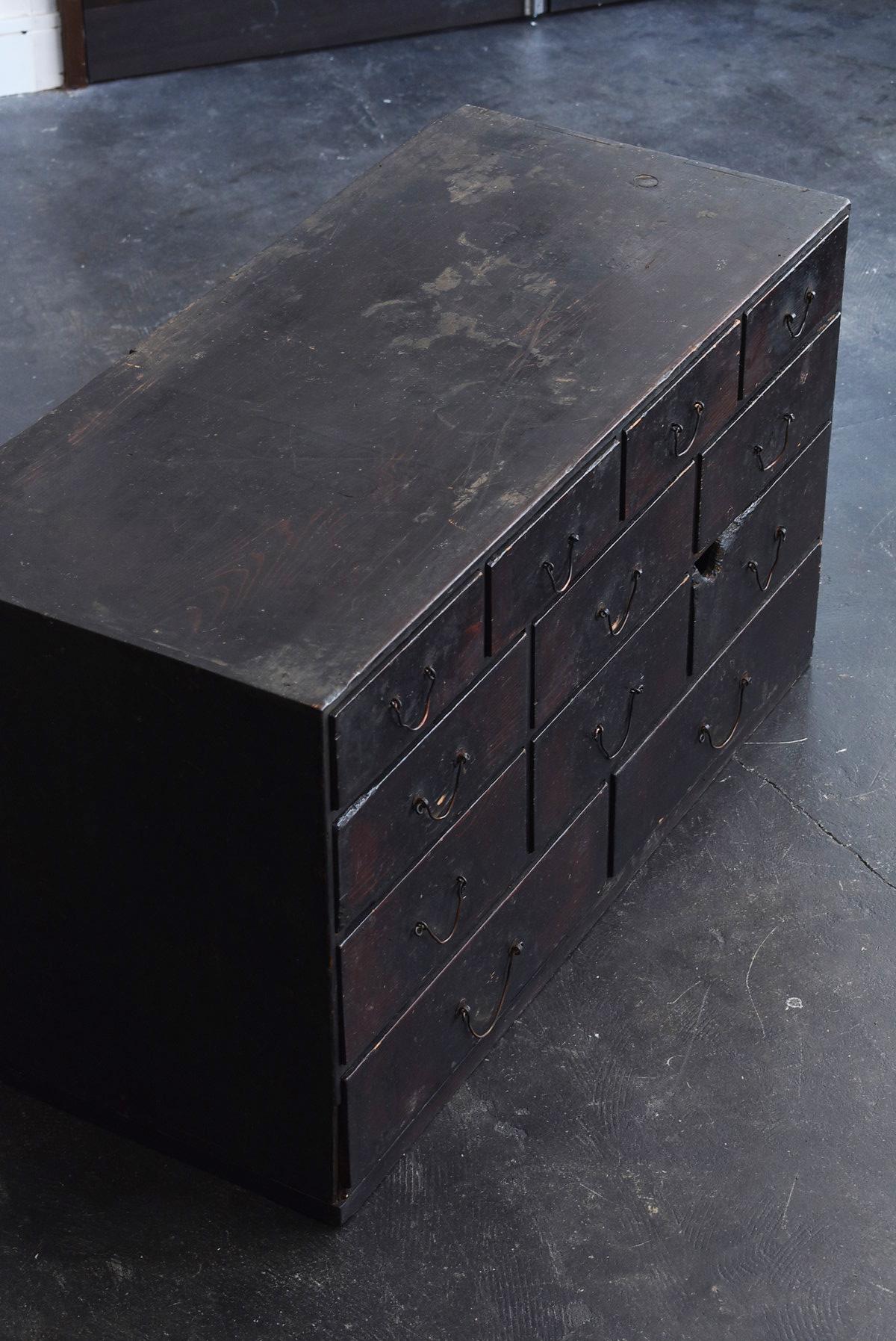 Japanese Old Wooden Tansu Chest /Tv Board/Side Table/Sofa Table/ Antique Drawers In Good Condition In Sammu-shi, Chiba
