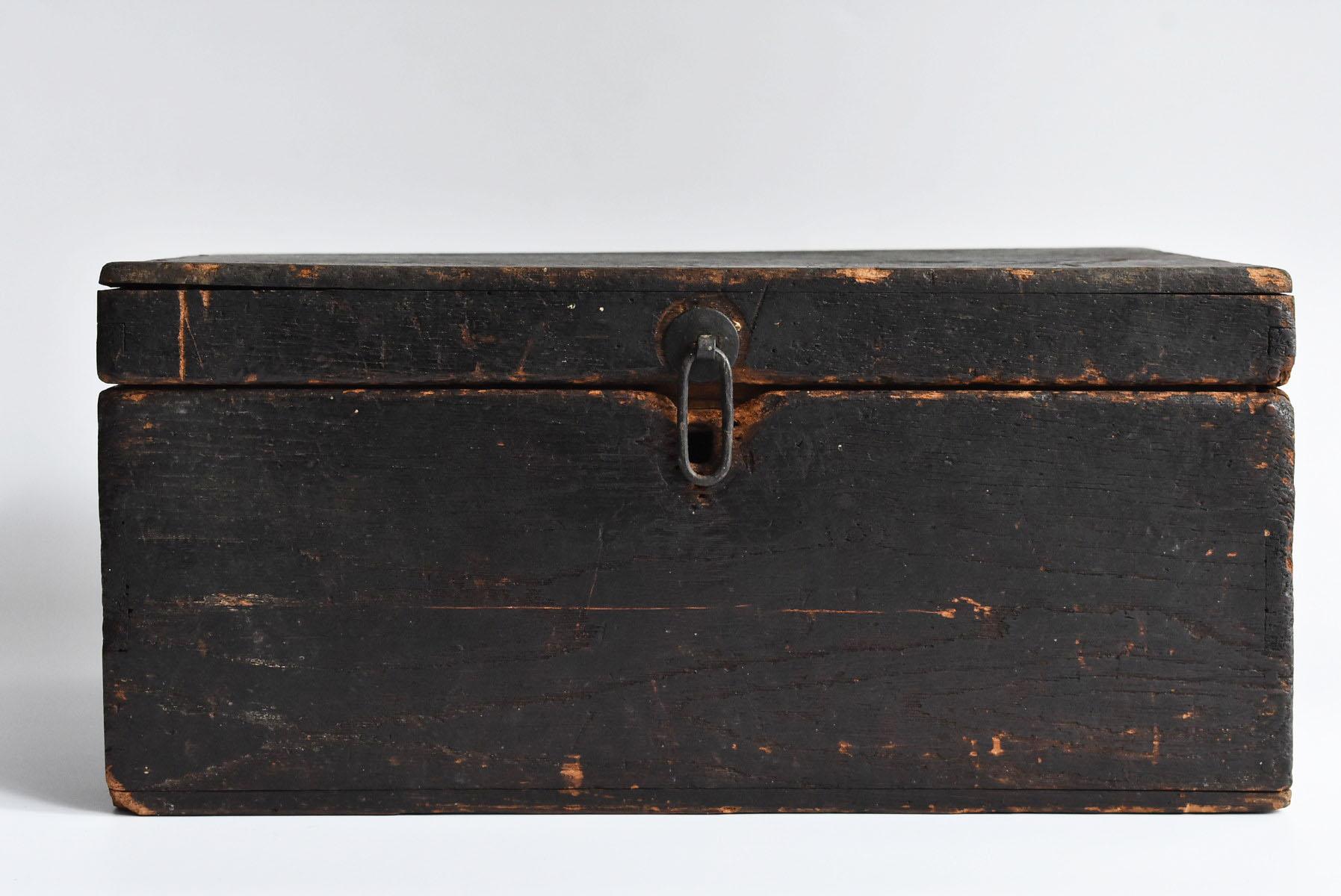 Japanese Old Wooden Tool Box / Antique Display Stand / Wabi-Sabi Storage Box 3