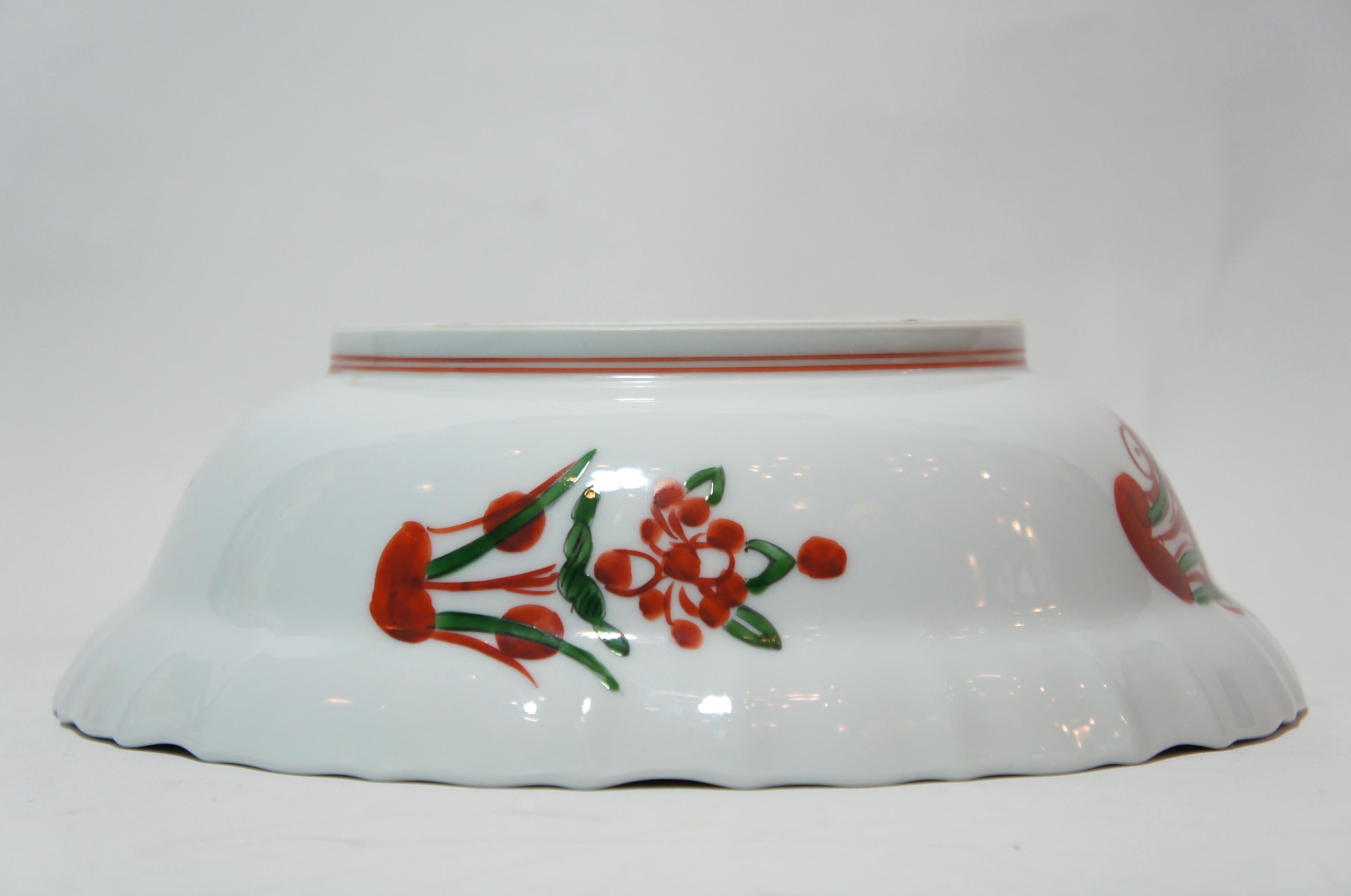 Hand-Crafted Japanese Orange Red and Green Colors Arabesque Pattern, Sehyou Kiln Bowl, 1970s For Sale