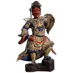 Figure d'un roi gardien en bois peint japonais:: période Edo:: XVIIIe siècle