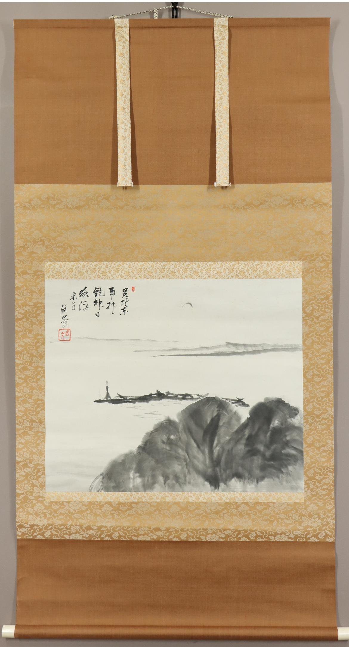 [Oeuvre d'art authentique] ◆ Bisen Fukuda ◆ Paysage chinois ◆ Lac Dongting ◆ Illustration du Grand Dongting ◆ Boîte ◆ Peint à la main ◆ Papier ◆ Rouleau à suspendre ◆

Découvrez l'univers artistique de Bisen Fukuda à travers cette œuvre captivante