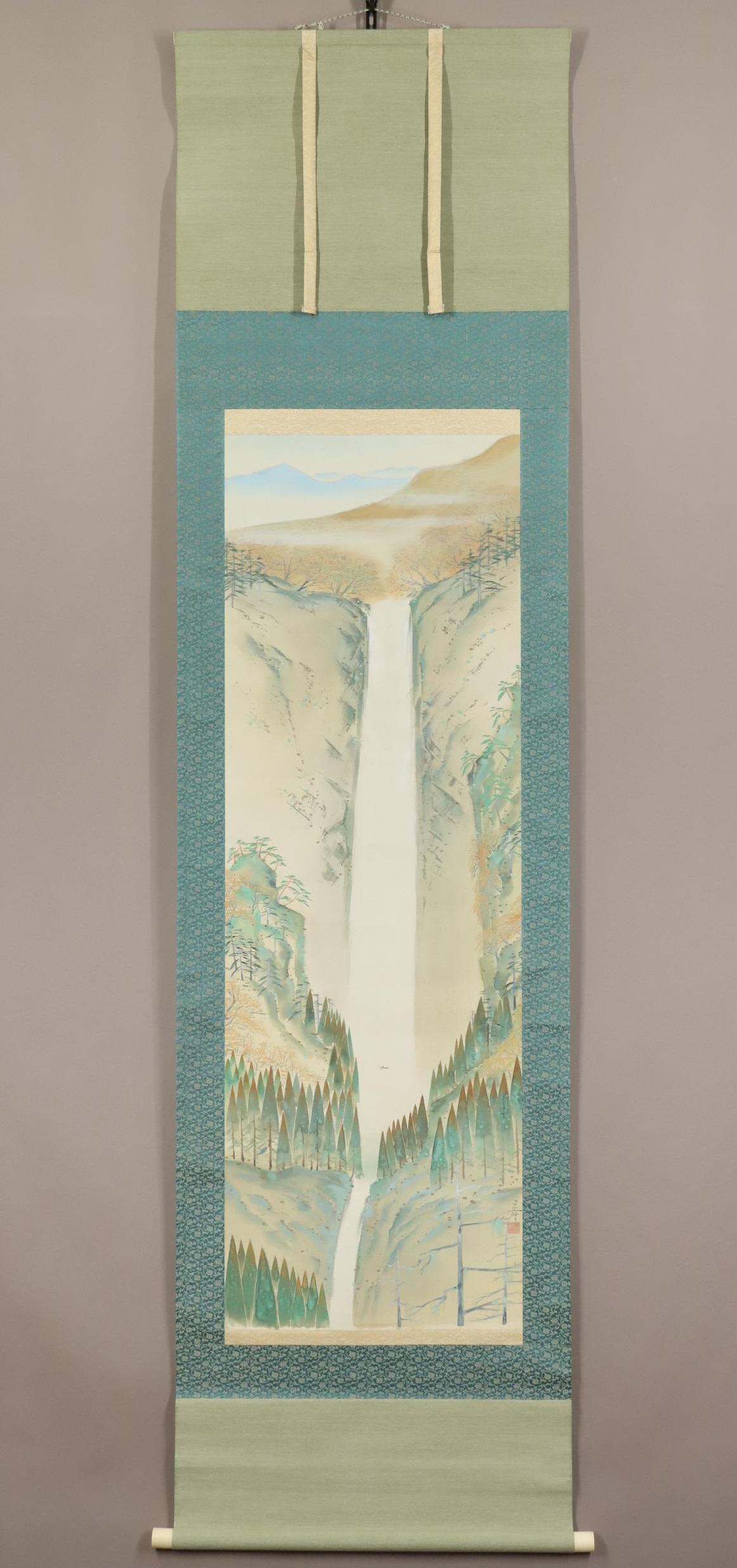 [Œuvre d'art authentique] ◆ Tadashi Mamiya ◆ Cascade ◆ Peinture japonaise ◆ Préfecture de Saitama ◆ Peint à la main ◆ Soie ◆ Parchemin à suspendre

Découvrez la beauté sereine de la 
