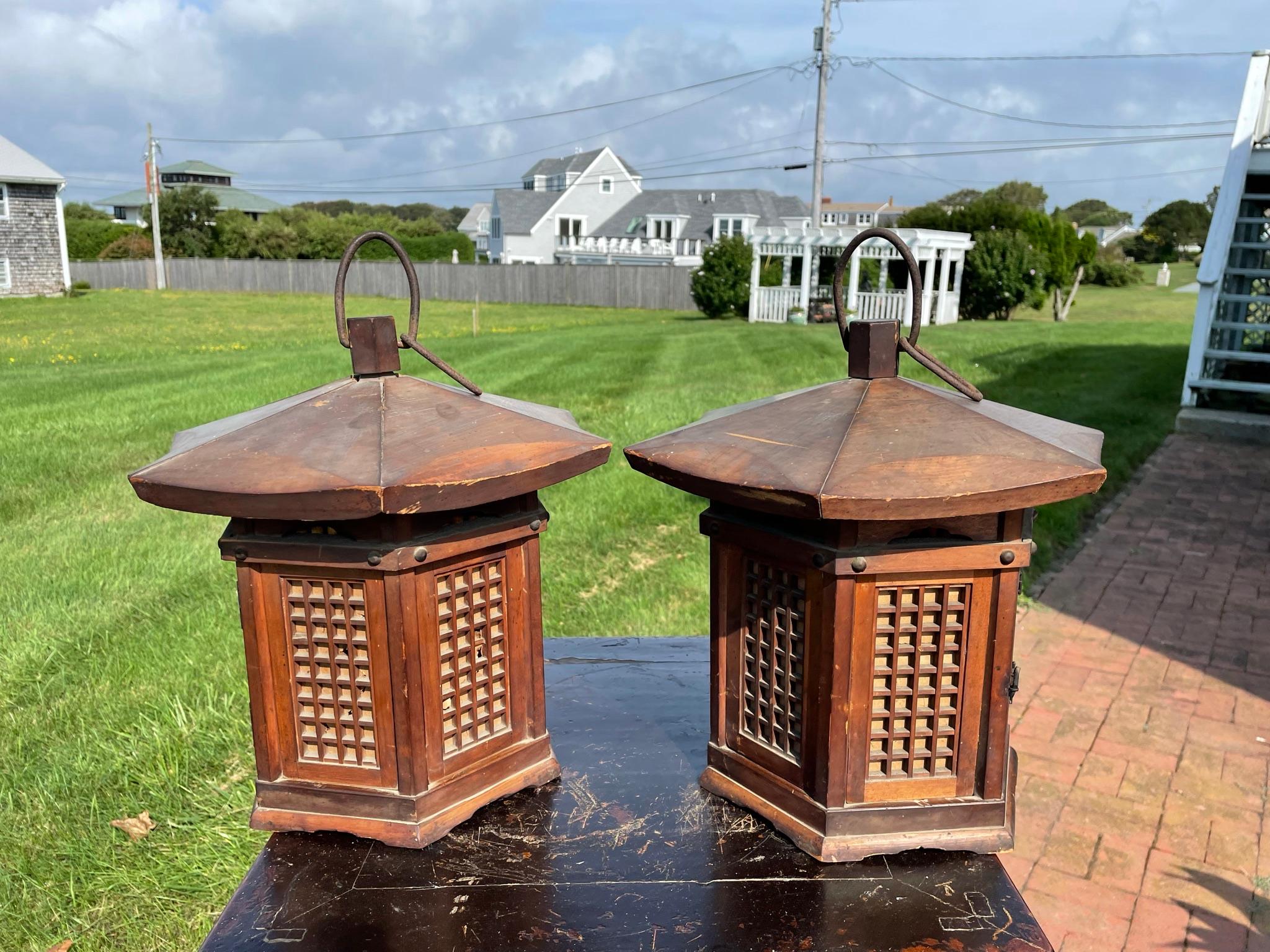 Japanese Pair Antique Classic Door Panel Garden Lanterns 9