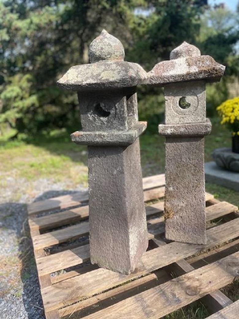 Japanisches Paar antiker Stein-Weg-Laternen (19. Jahrhundert)