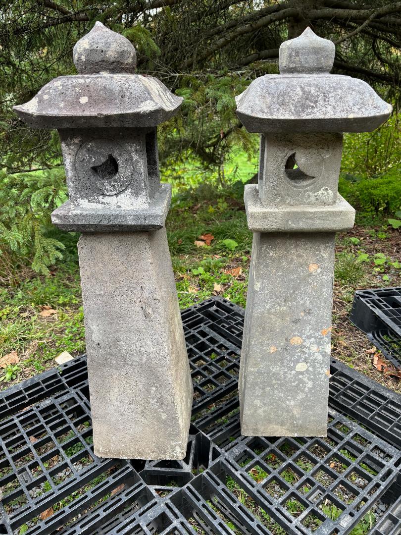Japanese Pair Fine Tall Antique Stone Pathway Lanterns  In Good Condition In South Burlington, VT