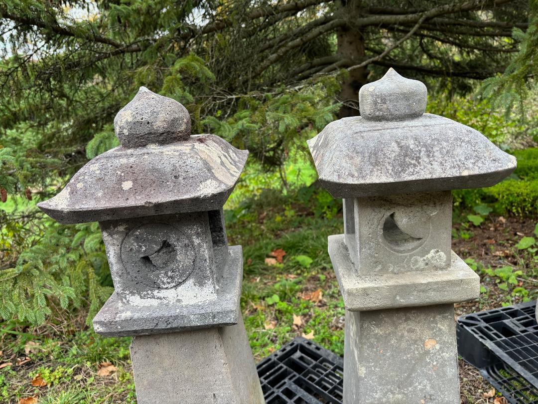 Japanese Pair Fine Tall Antique Stone Pathway Lanterns  3