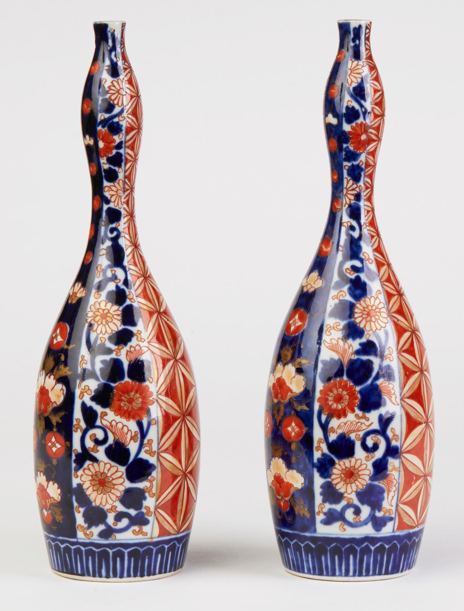 Japanese Pair of Meiji Double Gourd Imari Bottle Shaped Vases 3