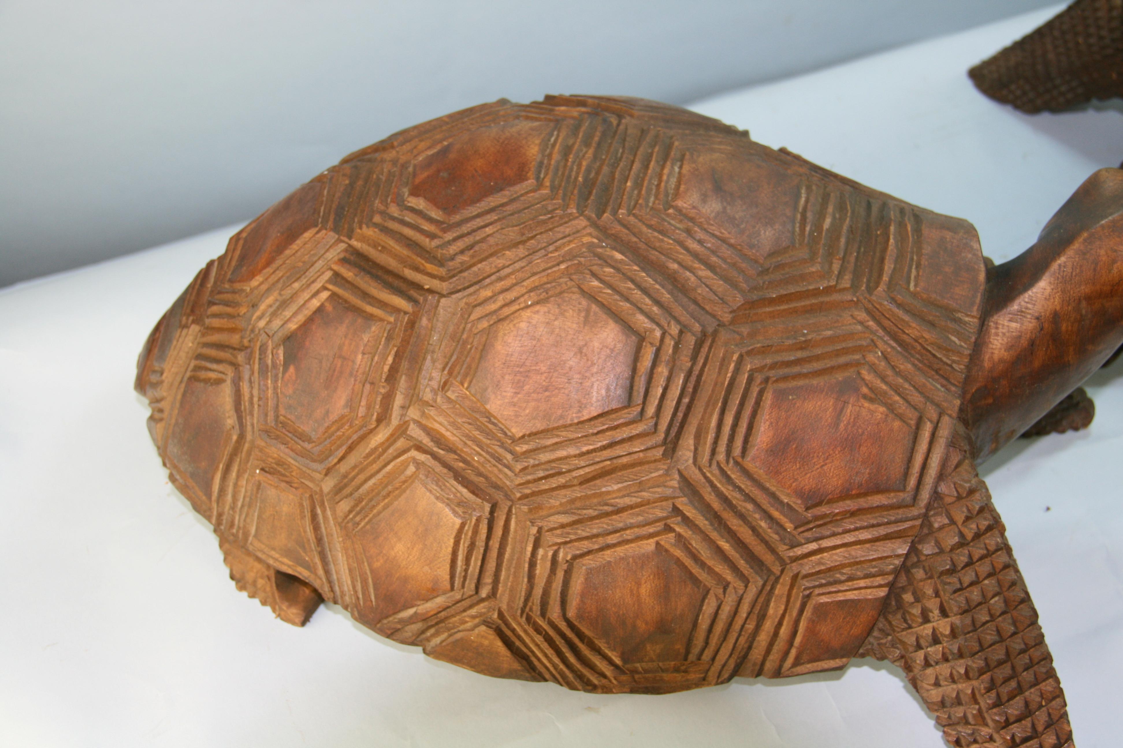 Early 20th Century Japanese Pair of Life Size Carved Wood Sea Turtles For Sale