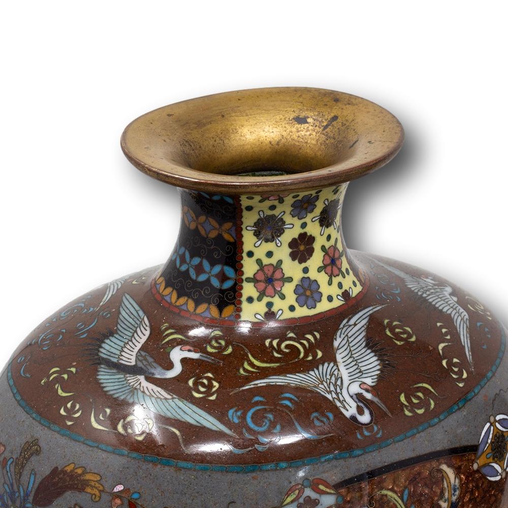 Seltenes japanisches Paar Cloisonné-Emaille-Vasen aus Japan, Honda Yosaburo zugeschrieben 1