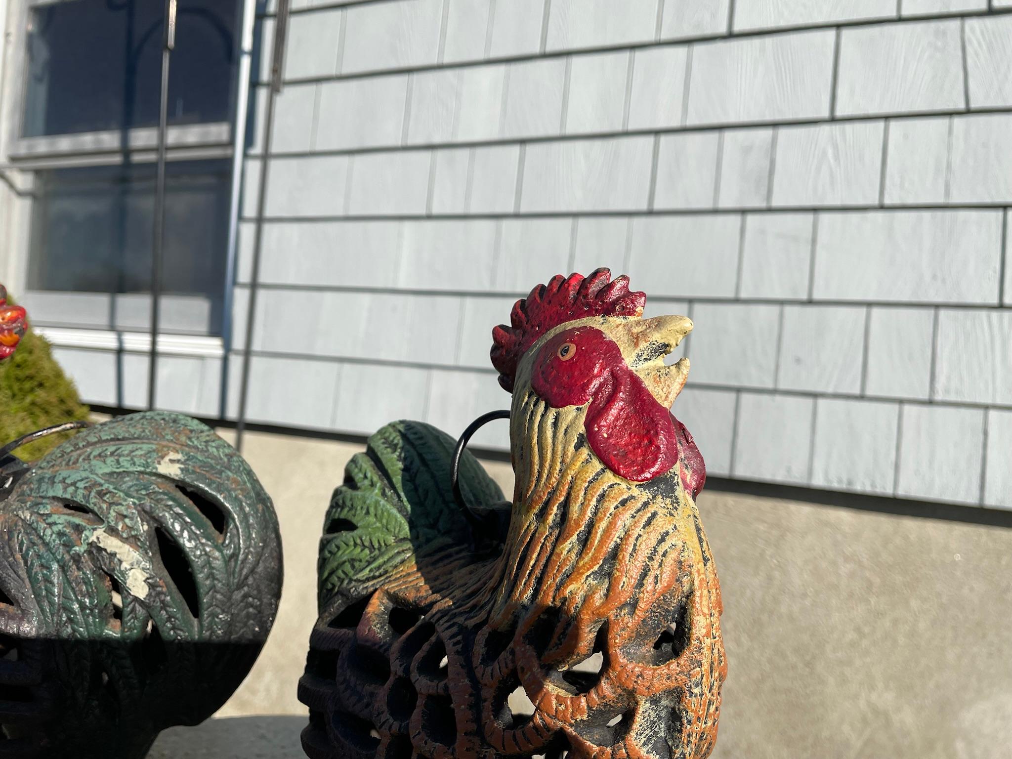 Japanese Pair Old Vintage Crowing Roosters Lighting Lanterns In Good Condition In South Burlington, VT