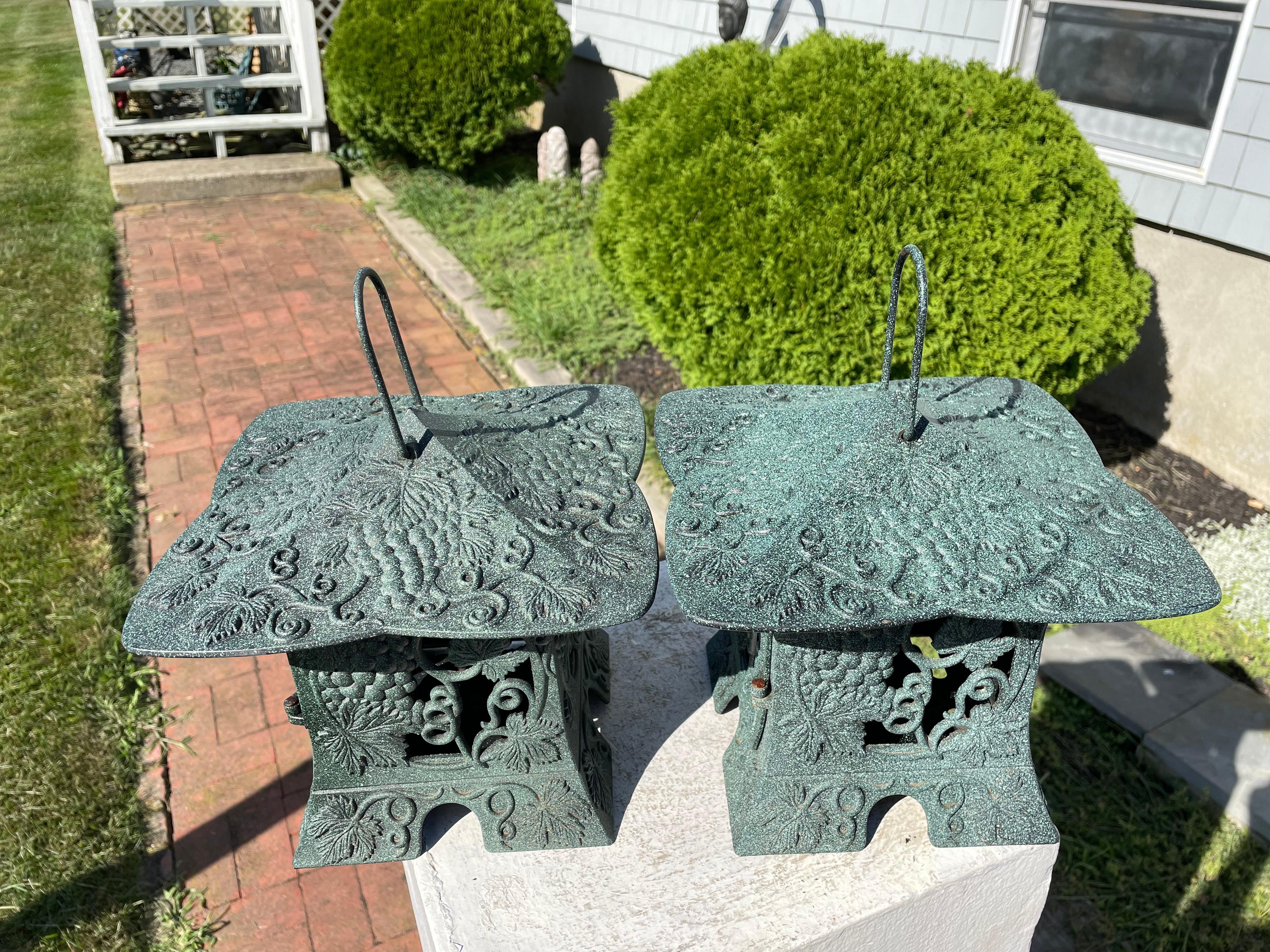 Hand-Crafted Japanese Pair Special Grapes in Vineyard Garden Lighting Lanterns