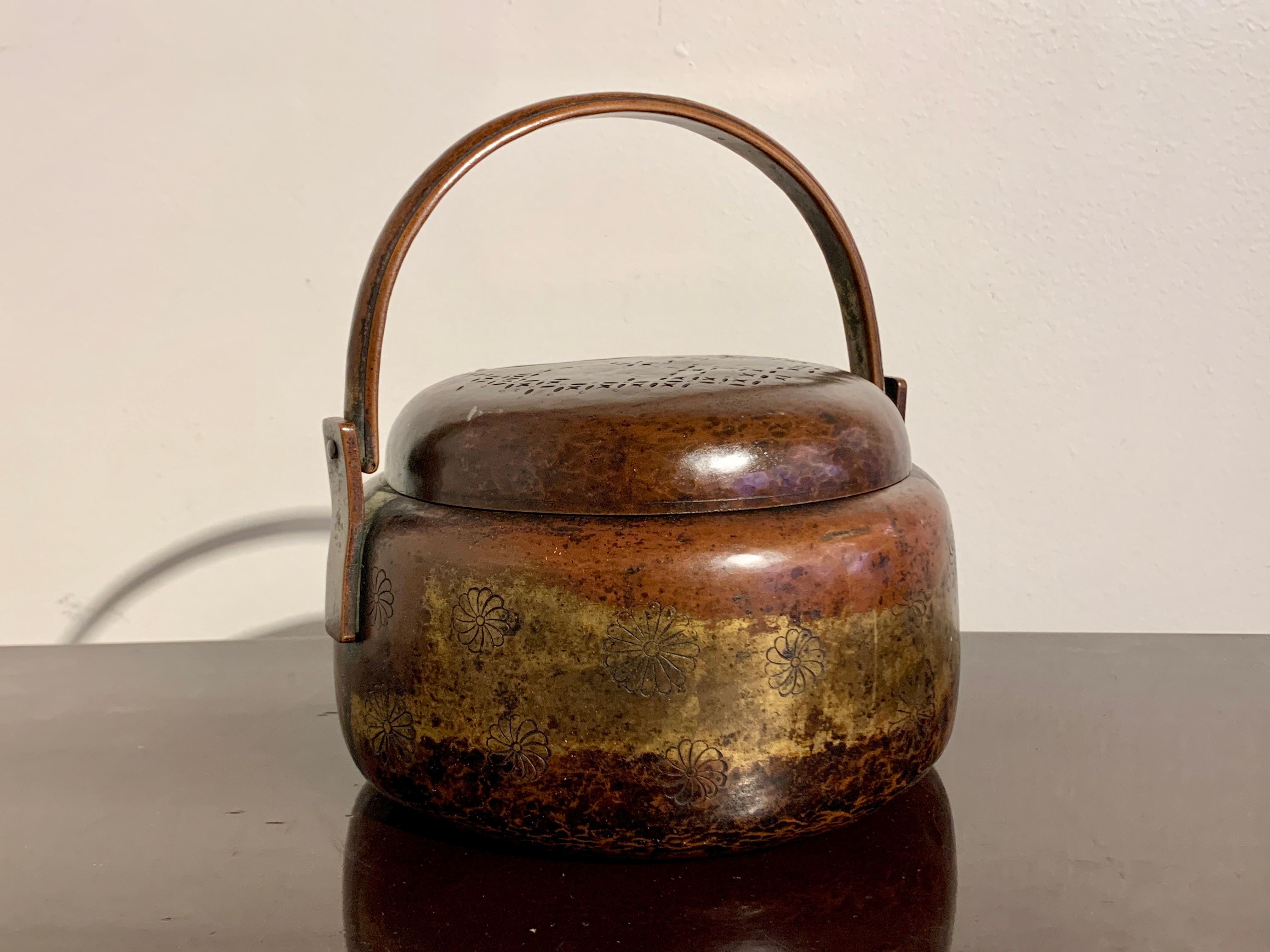 Japanese Parcel Gilt Copper Hibachi, Edo Period, 18th Century, Japan In Fair Condition For Sale In Austin, TX