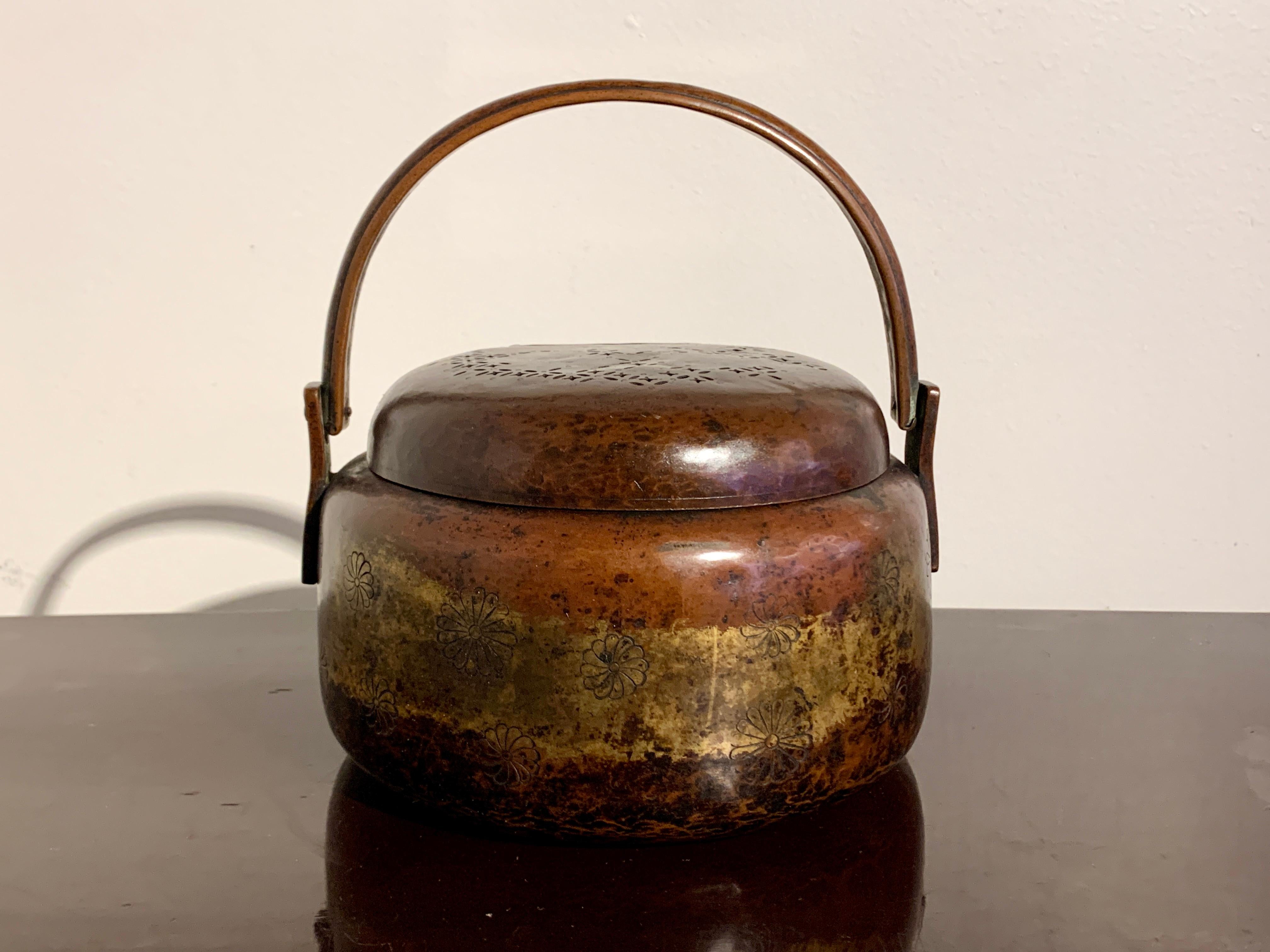 Japanese Parcel Gilt Copper Hibachi, Edo Period, 18th Century, Japan In Fair Condition For Sale In Austin, TX
