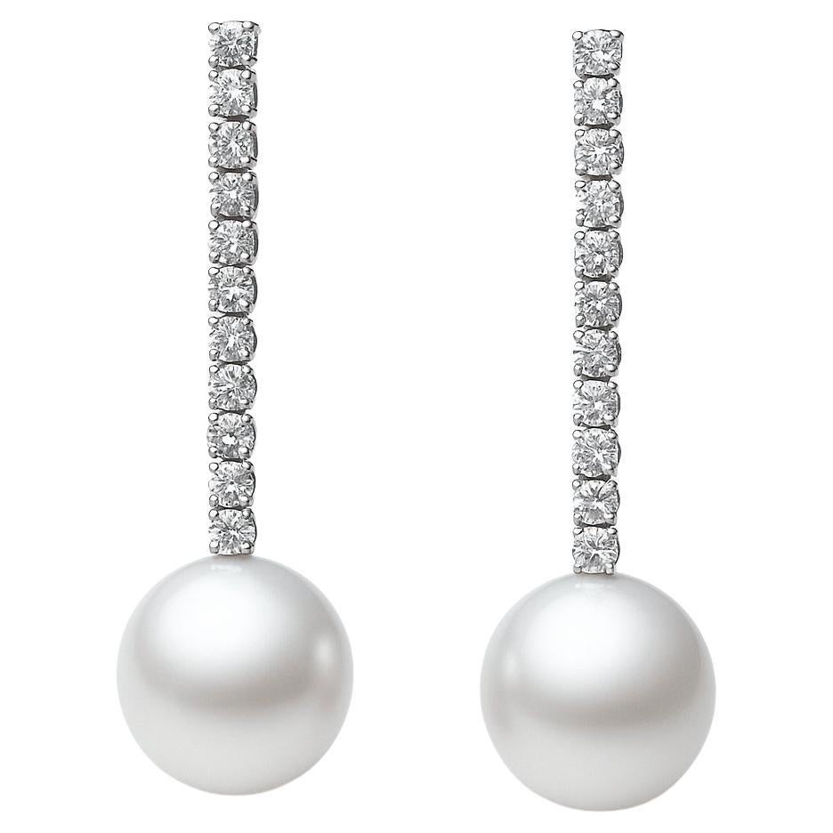 Japanische Perlen- und Diamantohrringe aus Weißgold, Italien (2010) im Angebot