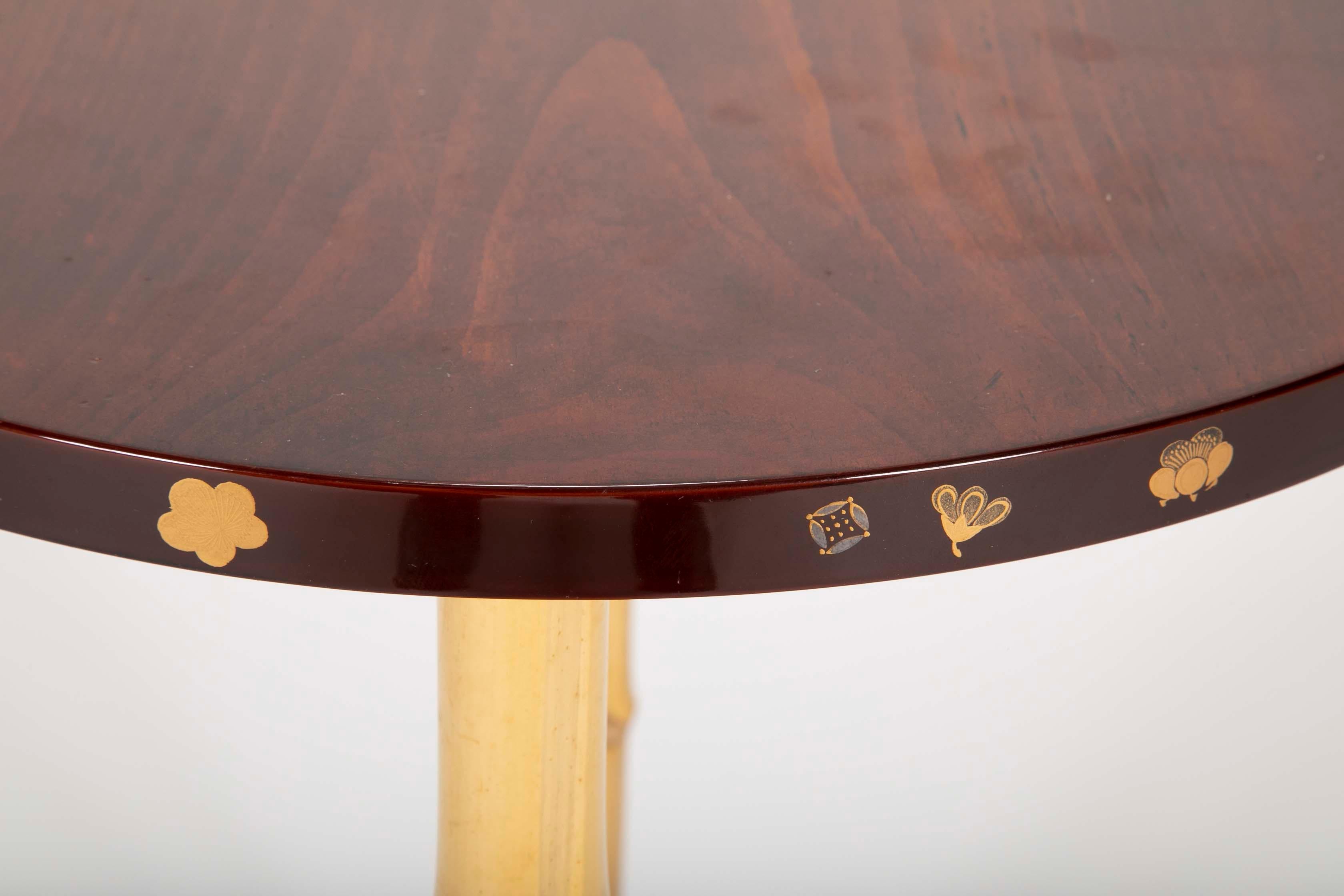 Table d'appoint japonaise en pin et bambou et laqué en vente 4