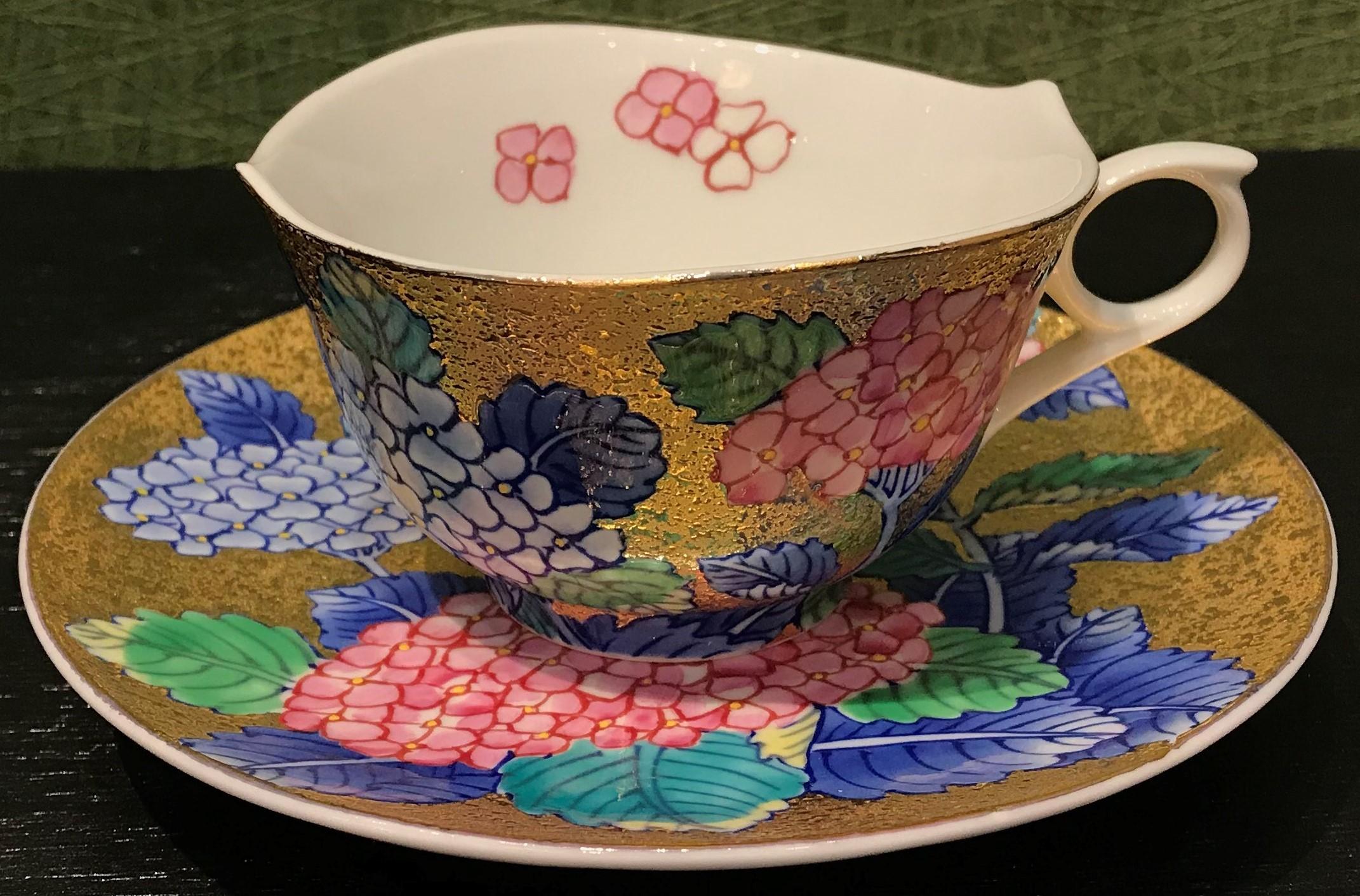 Gilt Pink Blue Gold Porcelain Cup and Saucer by Japanese Contemporary Master Artist For Sale