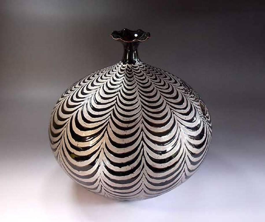 Gilt Japanese Platinum Black Porcelain Vase by Contemporary Master Artist For Sale