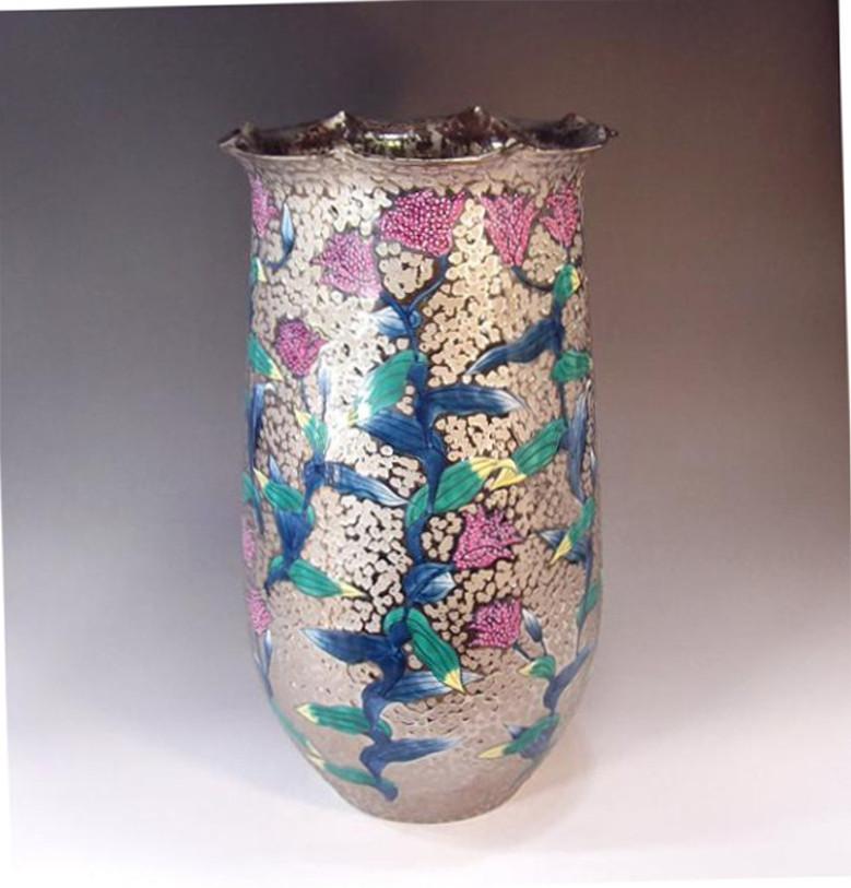 Japanese Contemporary Platinum Pink Green Porcelain Vase by Master Artist 1