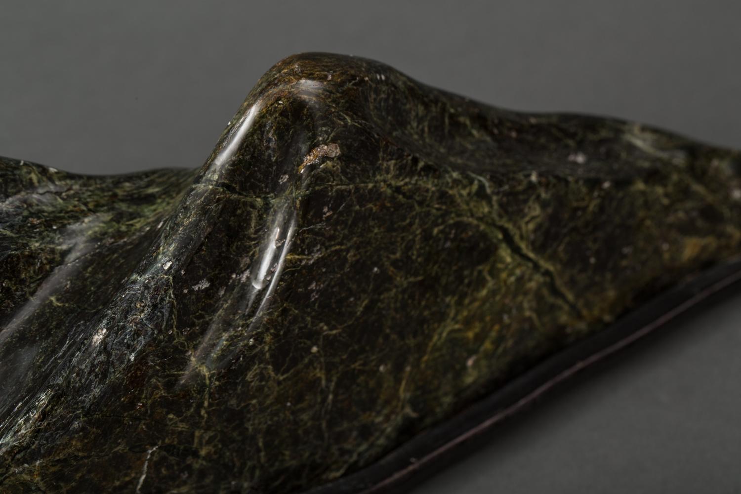 Japanese Polished Spirit Stone in the Shape of a Mountain Range In Good Condition In Hudson, NY