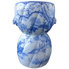 Japanese Porcelain Blue and White Garden Stool, circa 1900, Cranes, Meiji