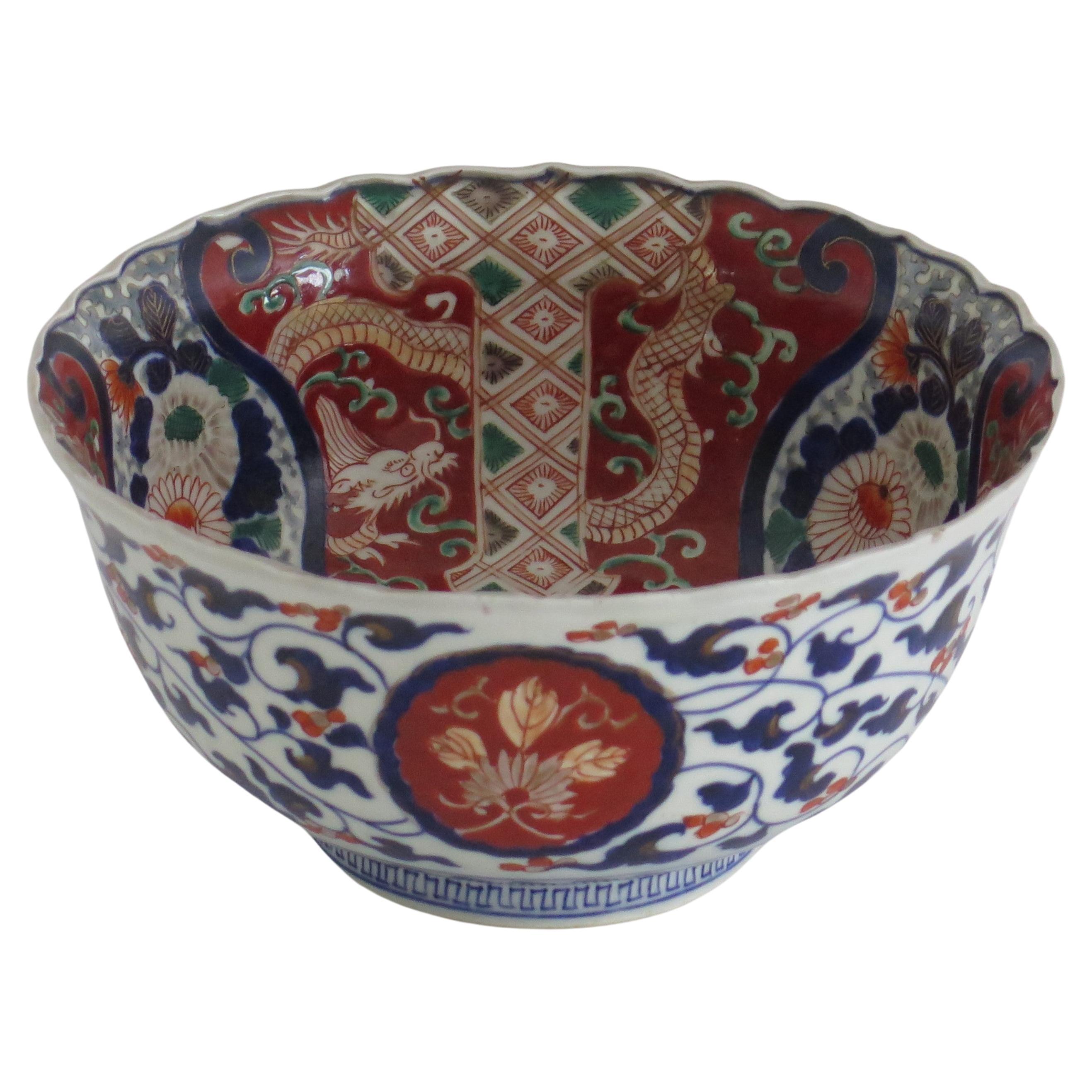 Japanese Porcelain Bowl Hand-Painted Vines, flowers & Dragons, Meiji Ca 1860 For Sale