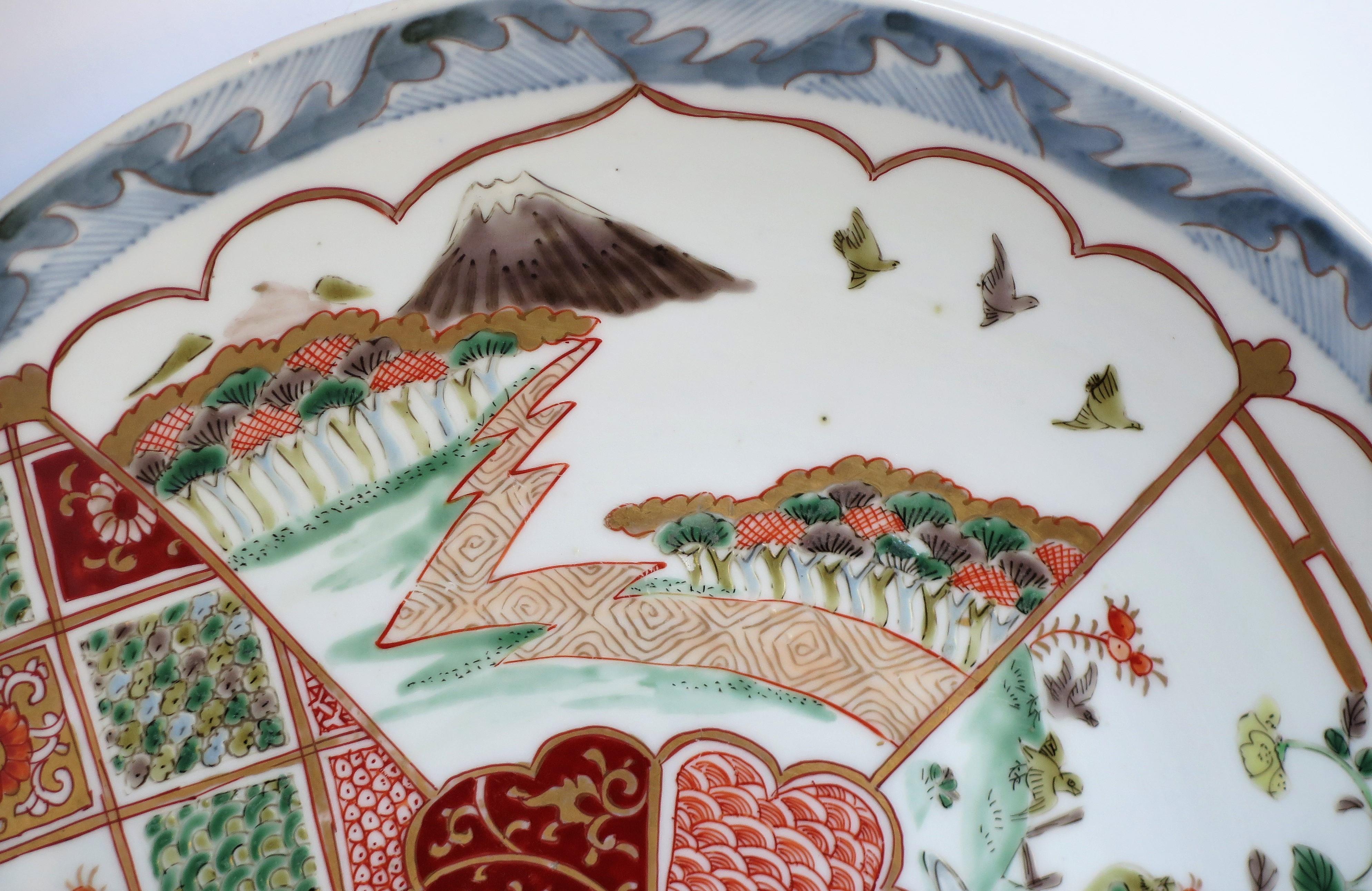 Japanese Porcelain Charger Plate Finely Hand Painted, Edo Period Circa 1840 For Sale 7