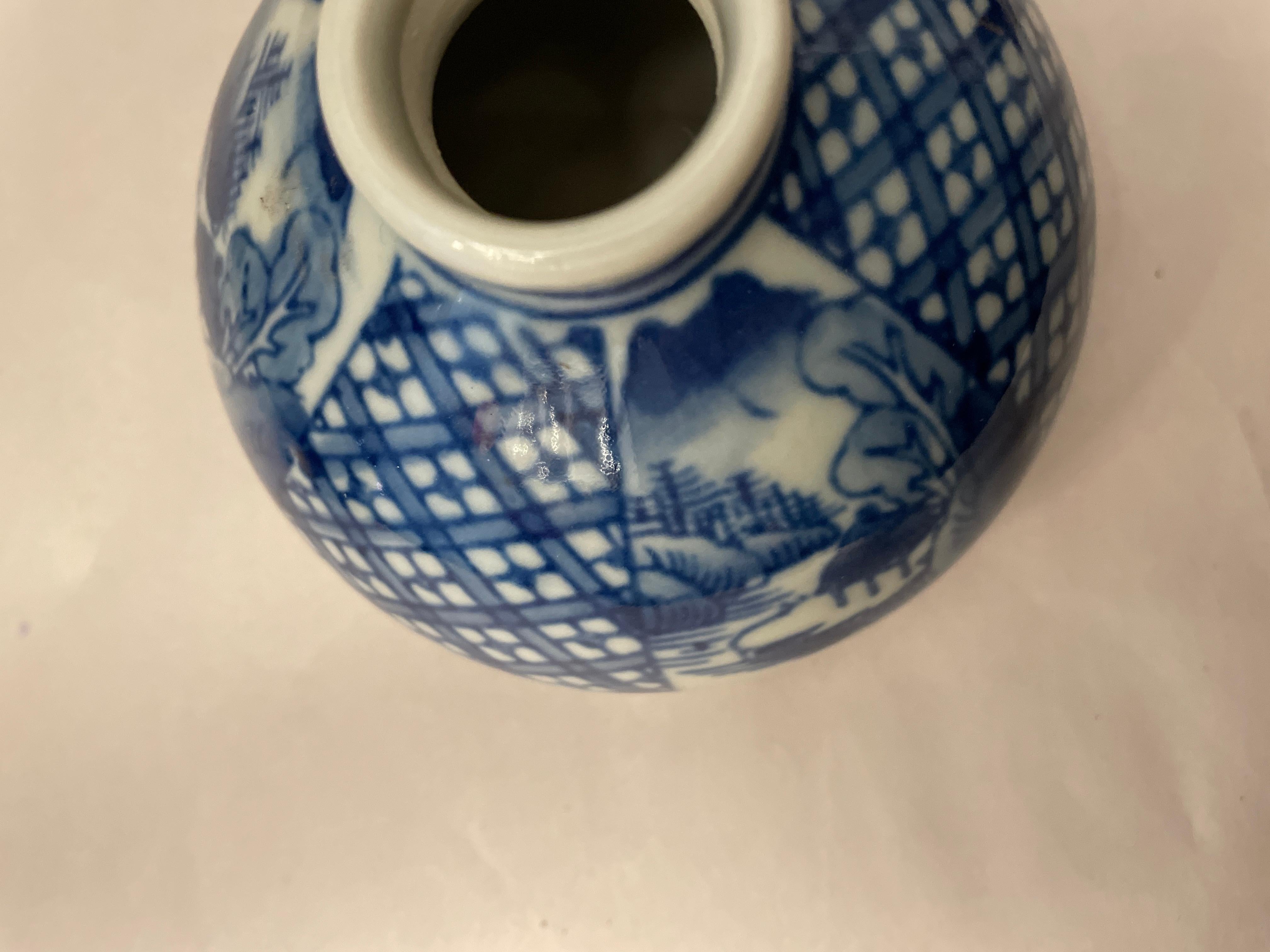 Florero de porcelana japonesa Paisaje de los años 80 en Bueno estado para la venta en Paris, FR