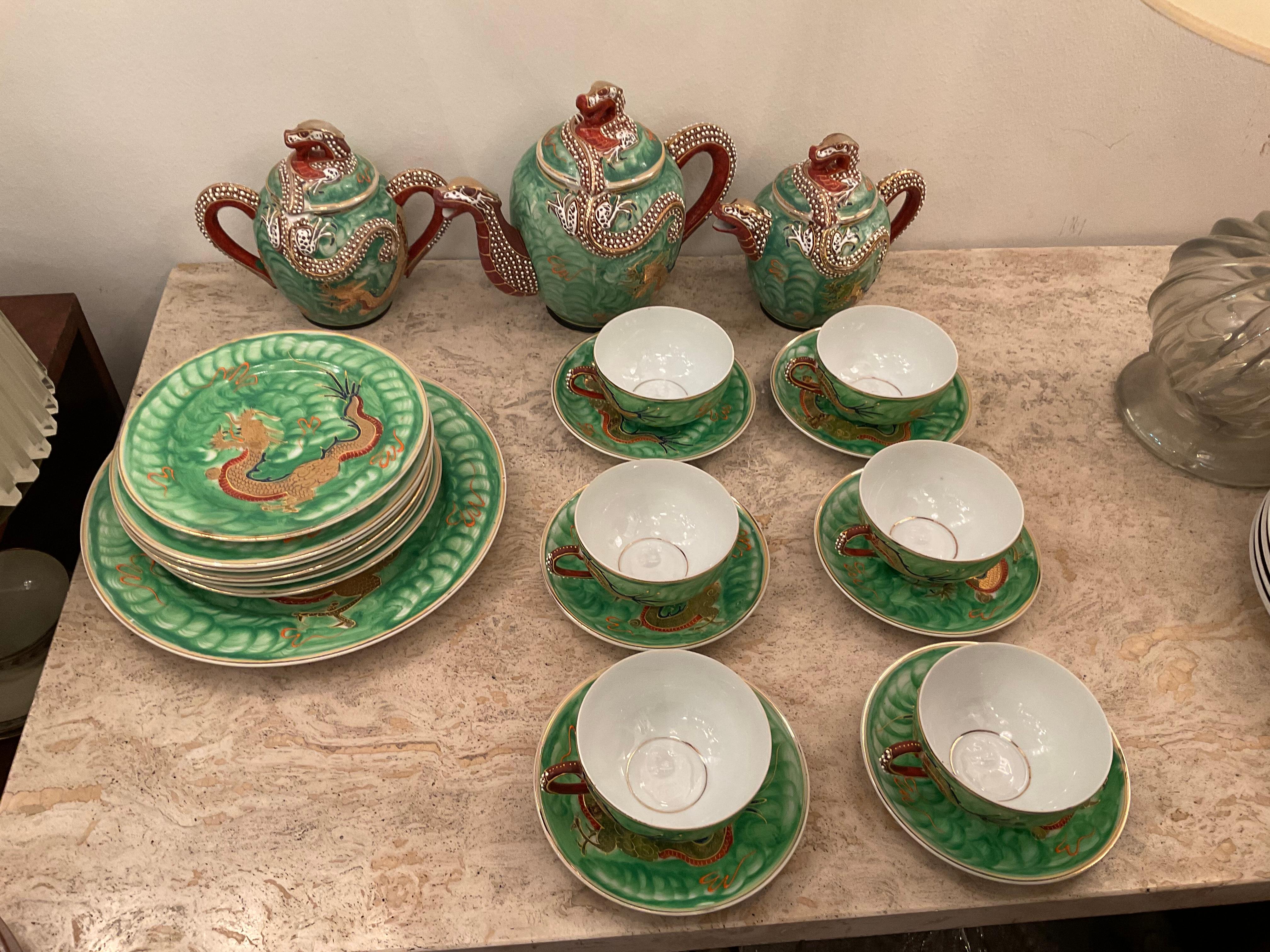 Japanese Porcelain, Satsuma Tea Set, 23 Pieces For Sale 5