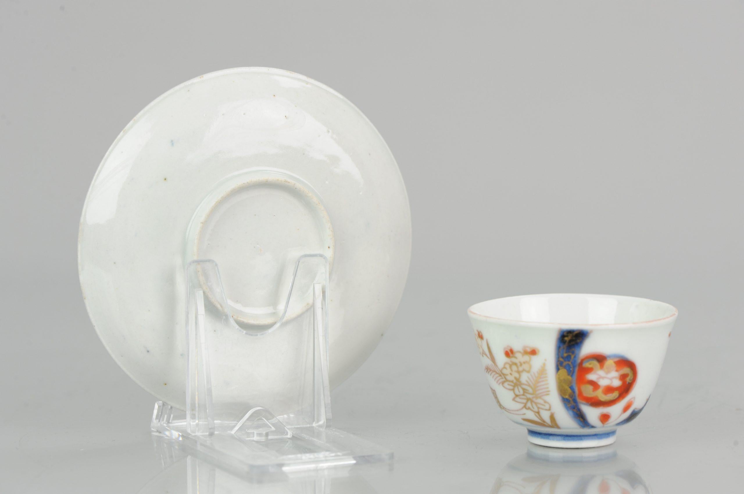 Tasse à thé et soucoupe à gobelet Imari Edo d'époque japonaise, 18e siècle Bon état - En vente à Amsterdam, Noord Holland