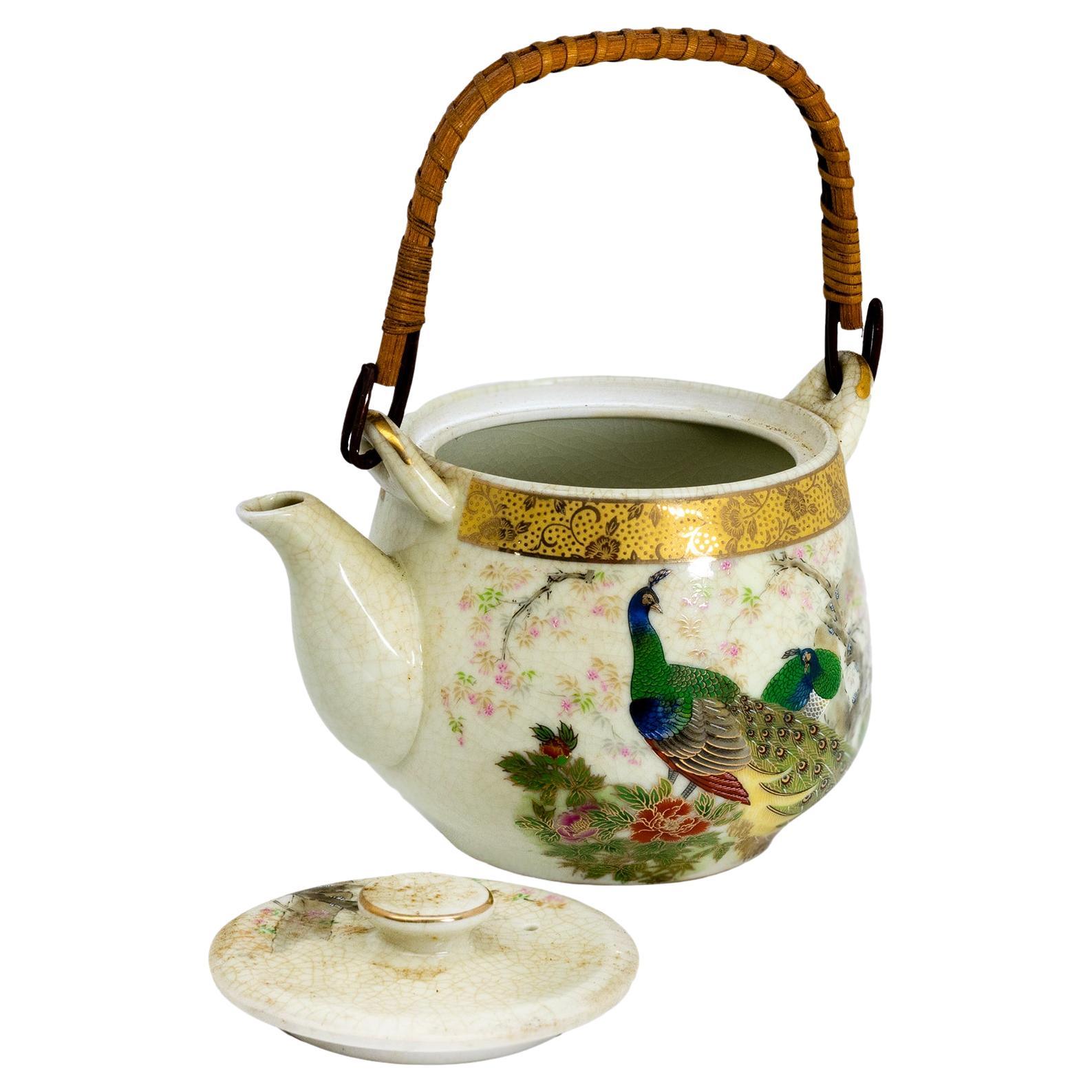 Japanese Porcelain Teapot, Gilded Rim, Peacocks Motif, 20th Century For Sale