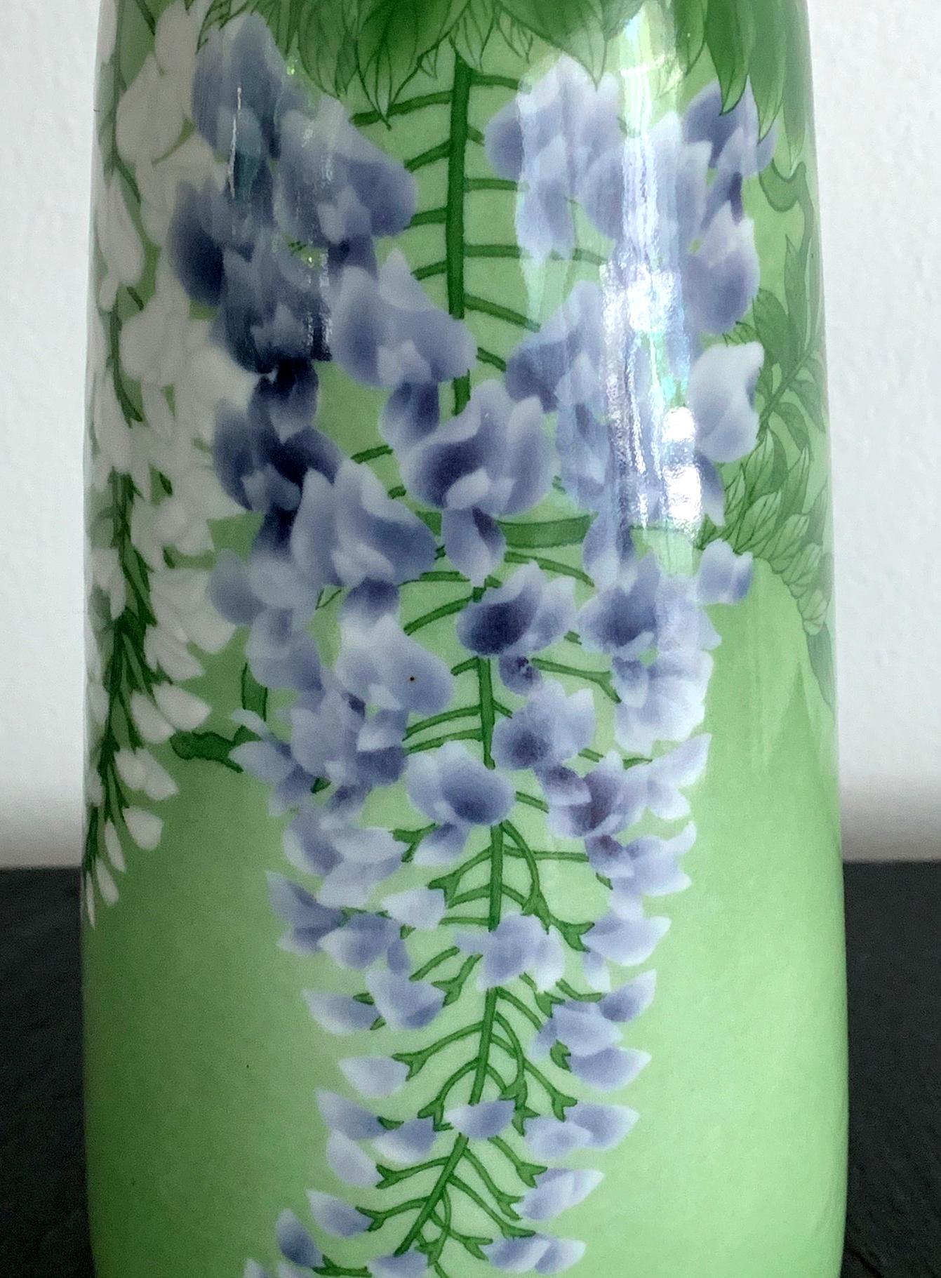 Japanese Porcelain Vase by Makuzu Kozan Meiji Era 3