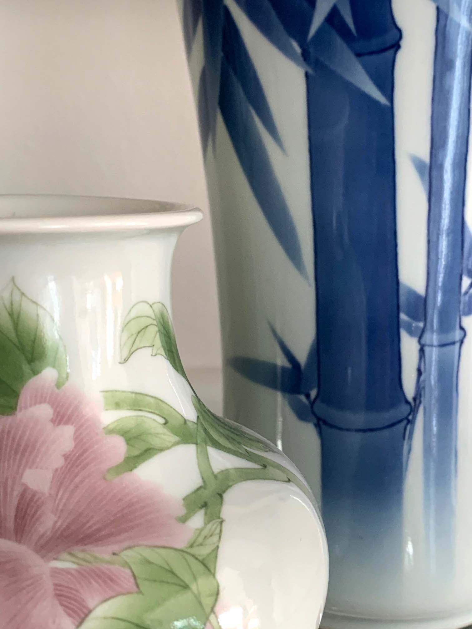 Japanese Porcelain Vase Makuzu Kozan Meiji Period For Sale 3