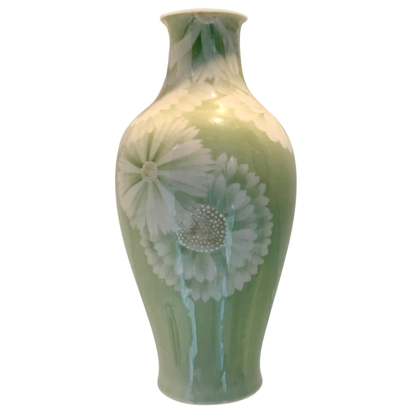 Vase en porcelaine japonaise de la période Meiji Makuzu Kozan